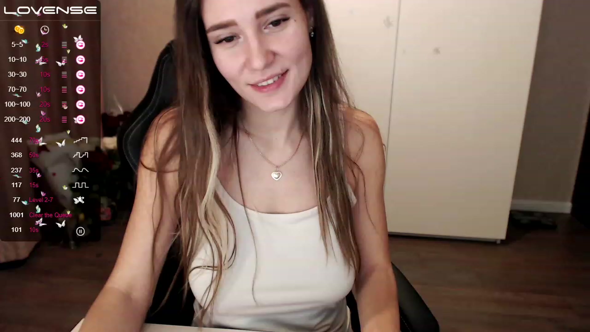 Gallery image thumbnail from HollyMollyy's myfreecams stream on, 02/09/2023, 15:31 image 7 of 20