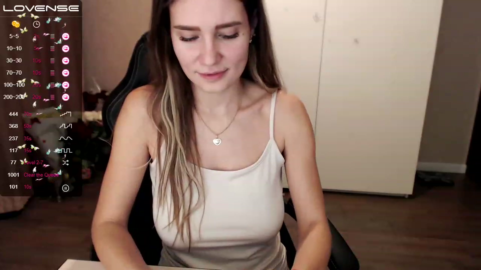Gallery image thumbnail from HollyMollyy's myfreecams stream on, 02/09/2023, 15:31 image 15 of 20