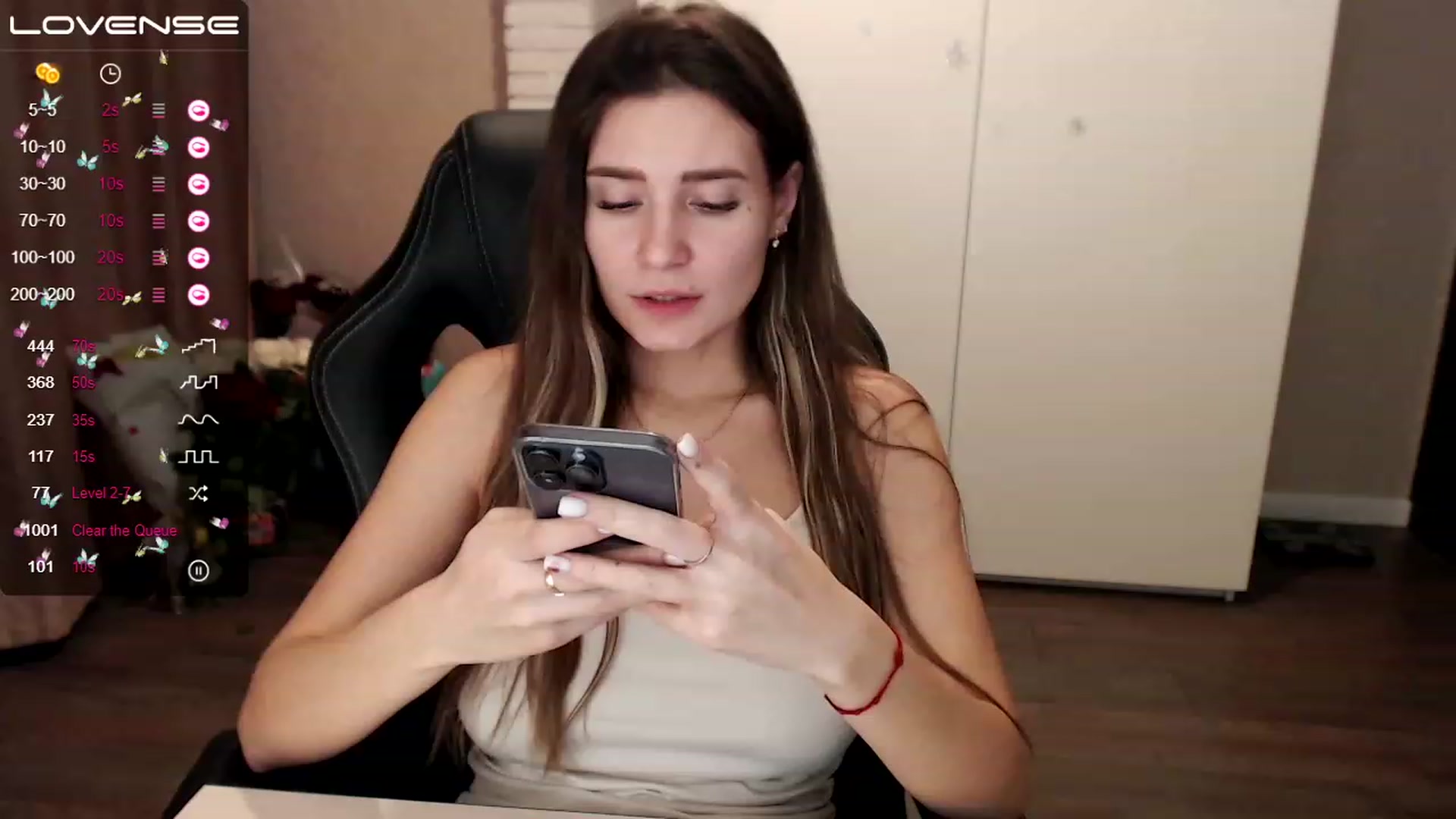 Gallery image thumbnail from HollyMollyy's myfreecams stream on, 02/09/2023, 15:31 image 2 of 20