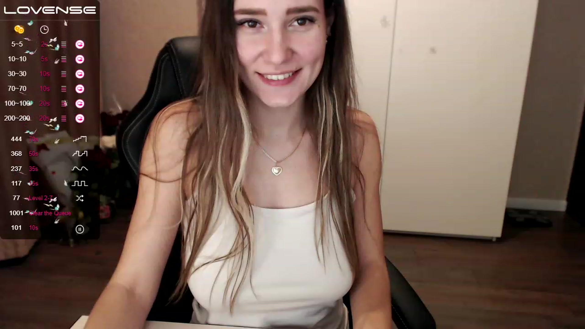 Gallery image thumbnail from HollyMollyy's myfreecams stream on, 02/09/2023, 15:31 image 8 of 20