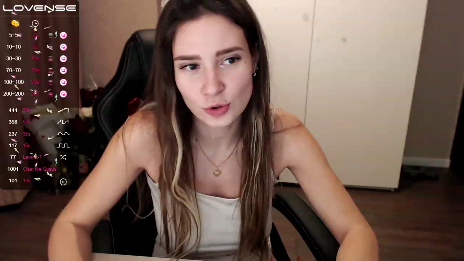 Gallery image thumbnail from HollyMollyy's myfreecams stream on, 02/09/2023, 15:31 image 10 of 20