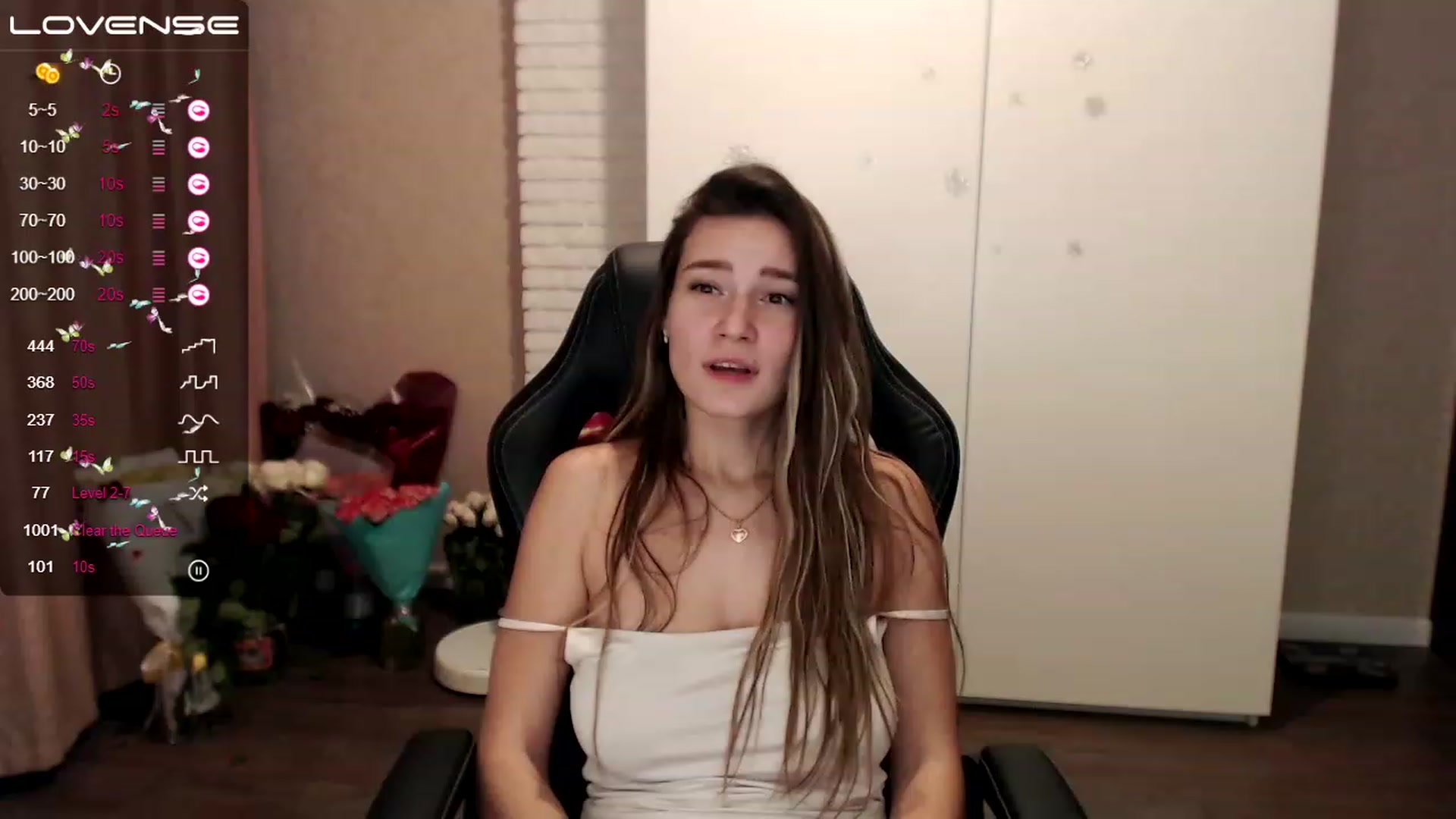 Gallery image thumbnail from HollyMollyy's myfreecams stream on, 02/09/2023, 16:49 image 9 of 20