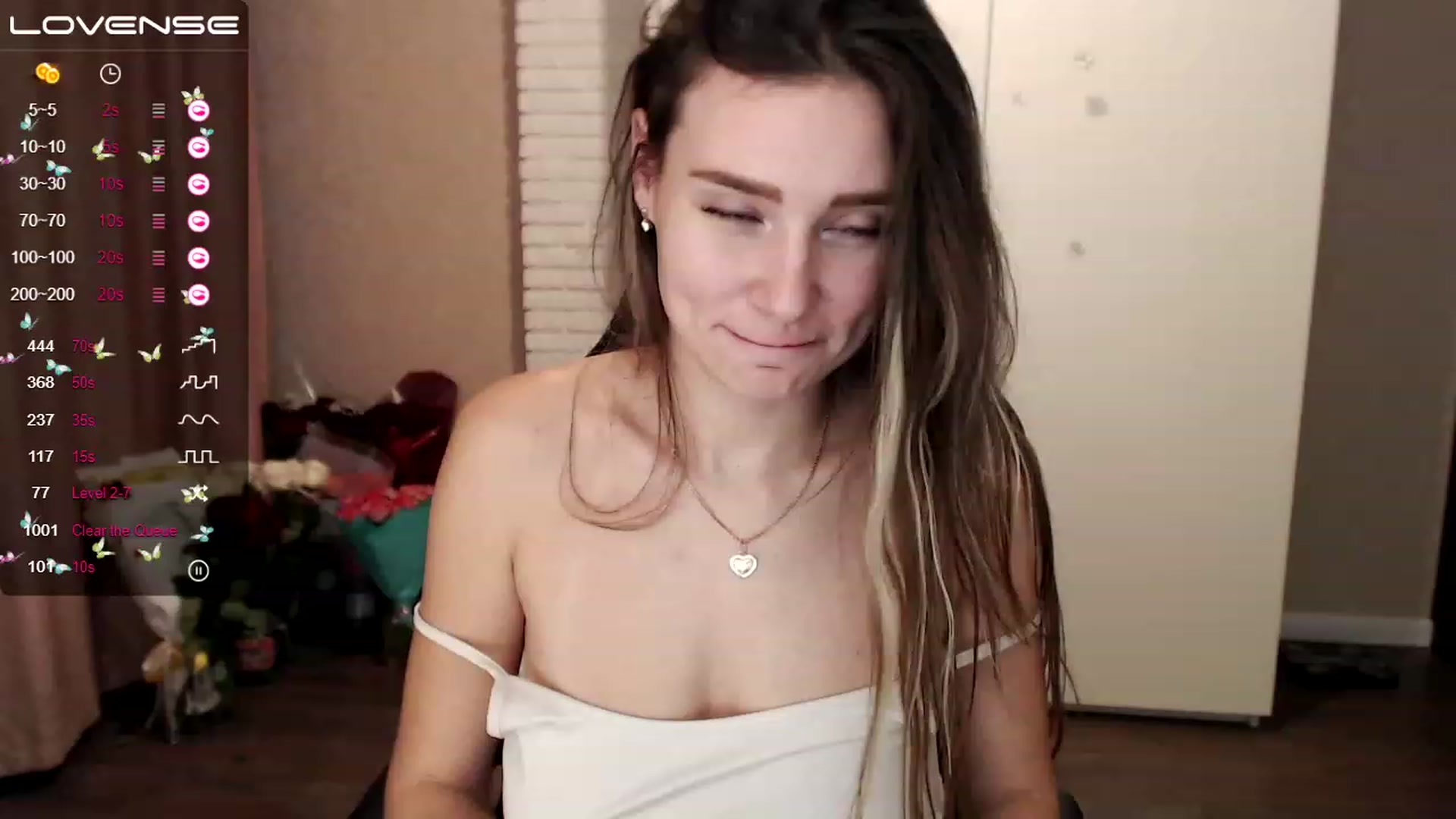 Gallery image thumbnail from HollyMollyy's myfreecams stream on, 02/09/2023, 16:49 image 8 of 20
