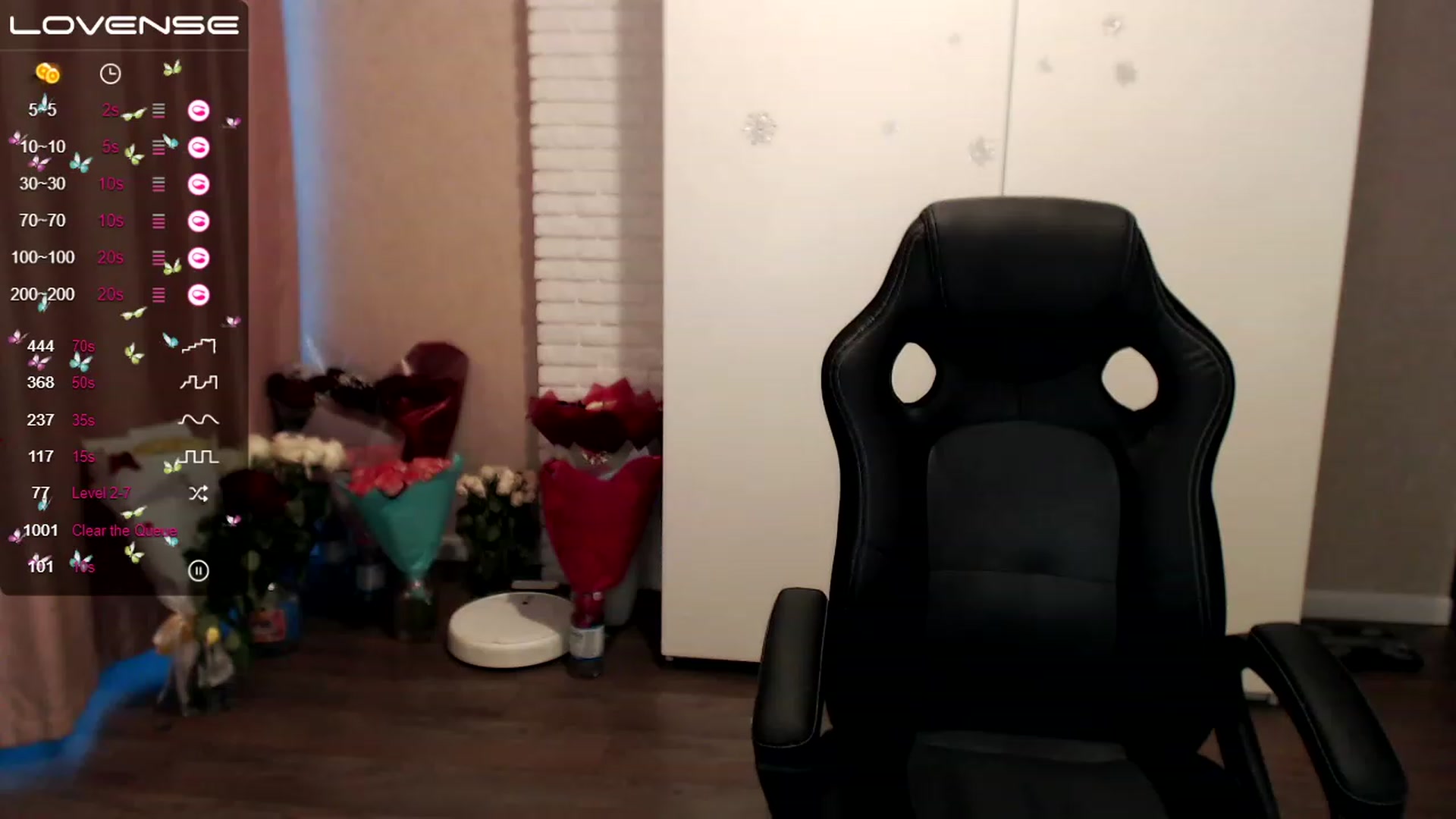 Gallery image thumbnail from HollyMollyy's myfreecams stream on, 02/10/2023, 14:36 image 15 of 20