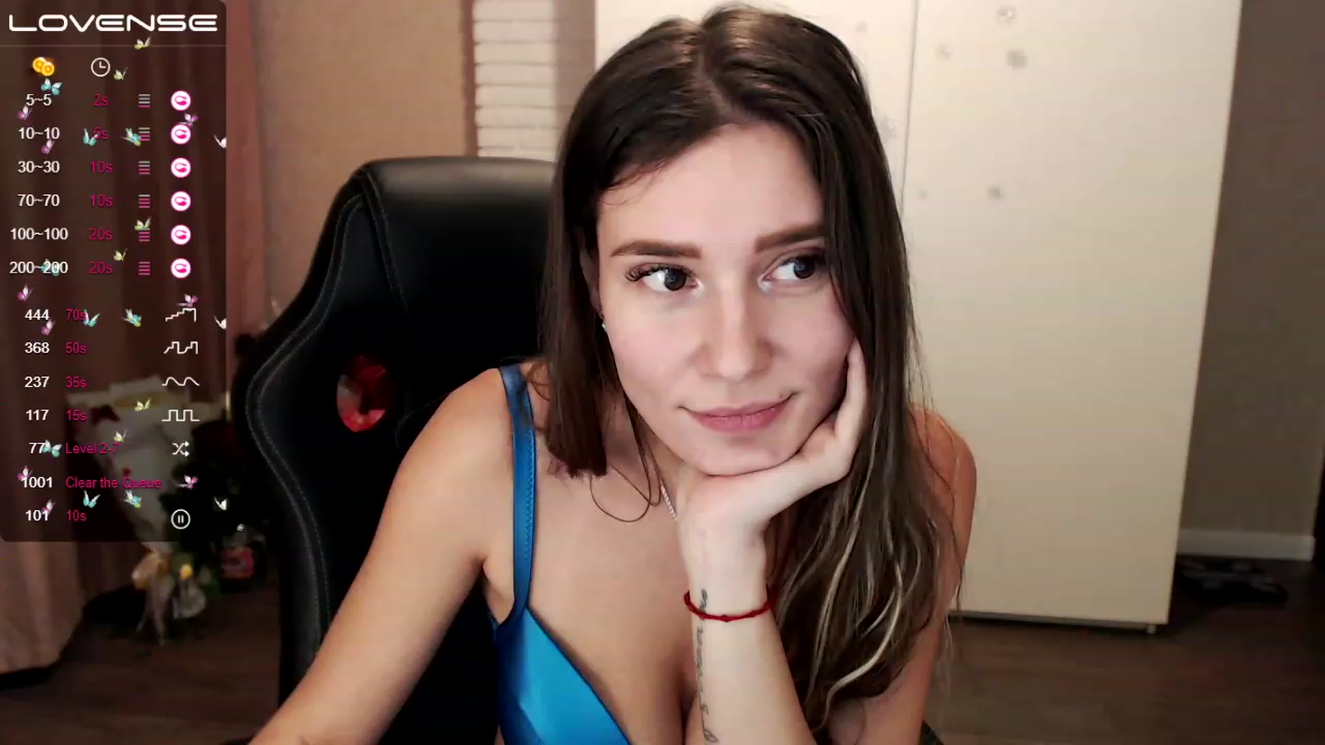 Gallery image thumbnail from HollyMollyy's myfreecams stream on, 02/10/2023, 16:16 image 7 of 20