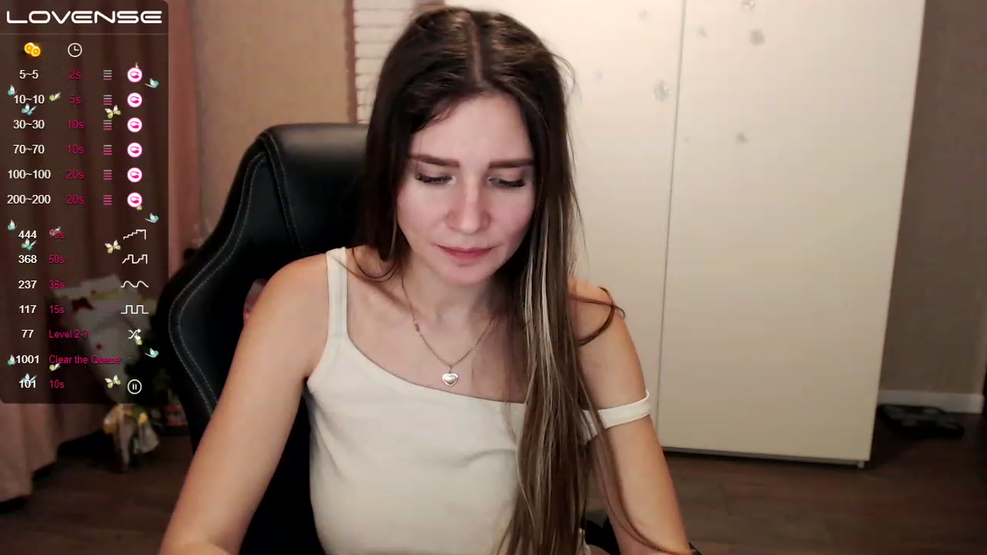 Gallery image thumbnail from HollyMollyy's myfreecams stream on, 02/12/2023, 15:26 image 17 of 20