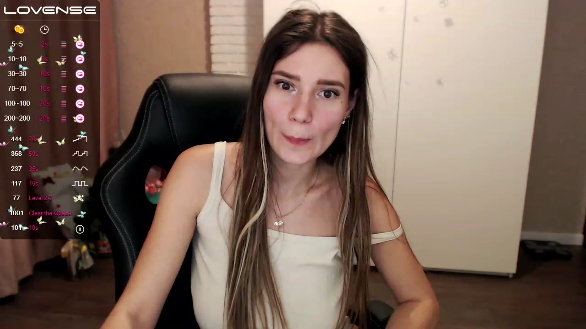 Gallery image thumbnail from HollyMollyy's myfreecams stream on, 02/12/2023, 15:26 image 19 of 20