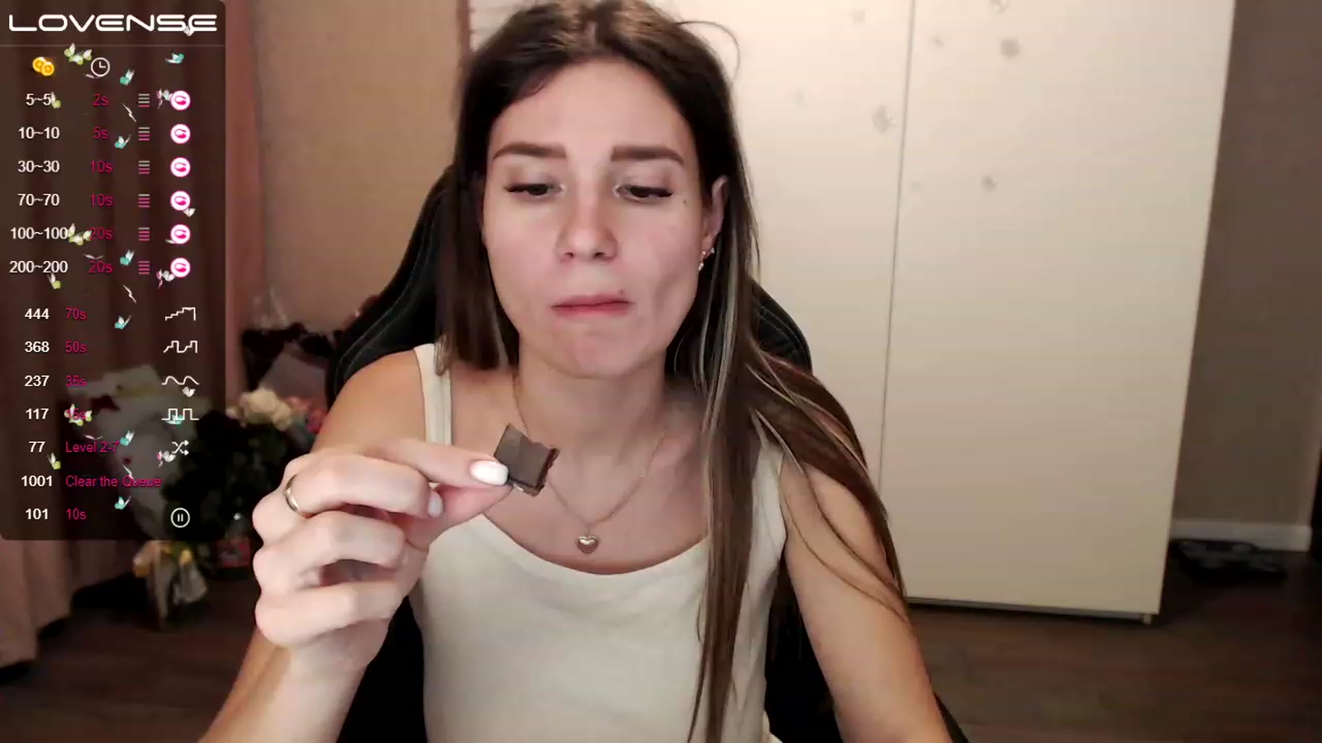 Gallery image thumbnail from HollyMollyy's myfreecams stream on, 02/12/2023, 15:26 image 5 of 20