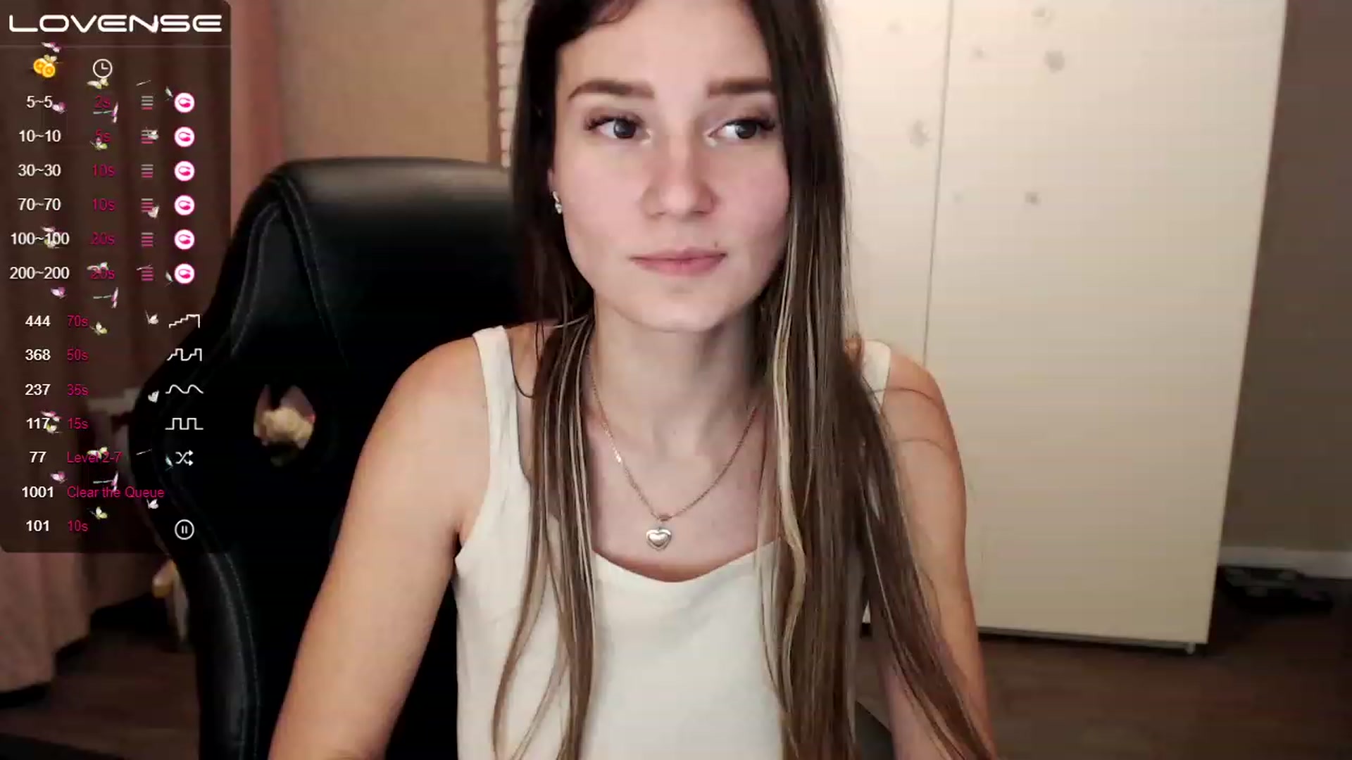 Gallery image thumbnail from HollyMollyy's myfreecams stream on, 02/12/2023, 19:40 image 1 of 20