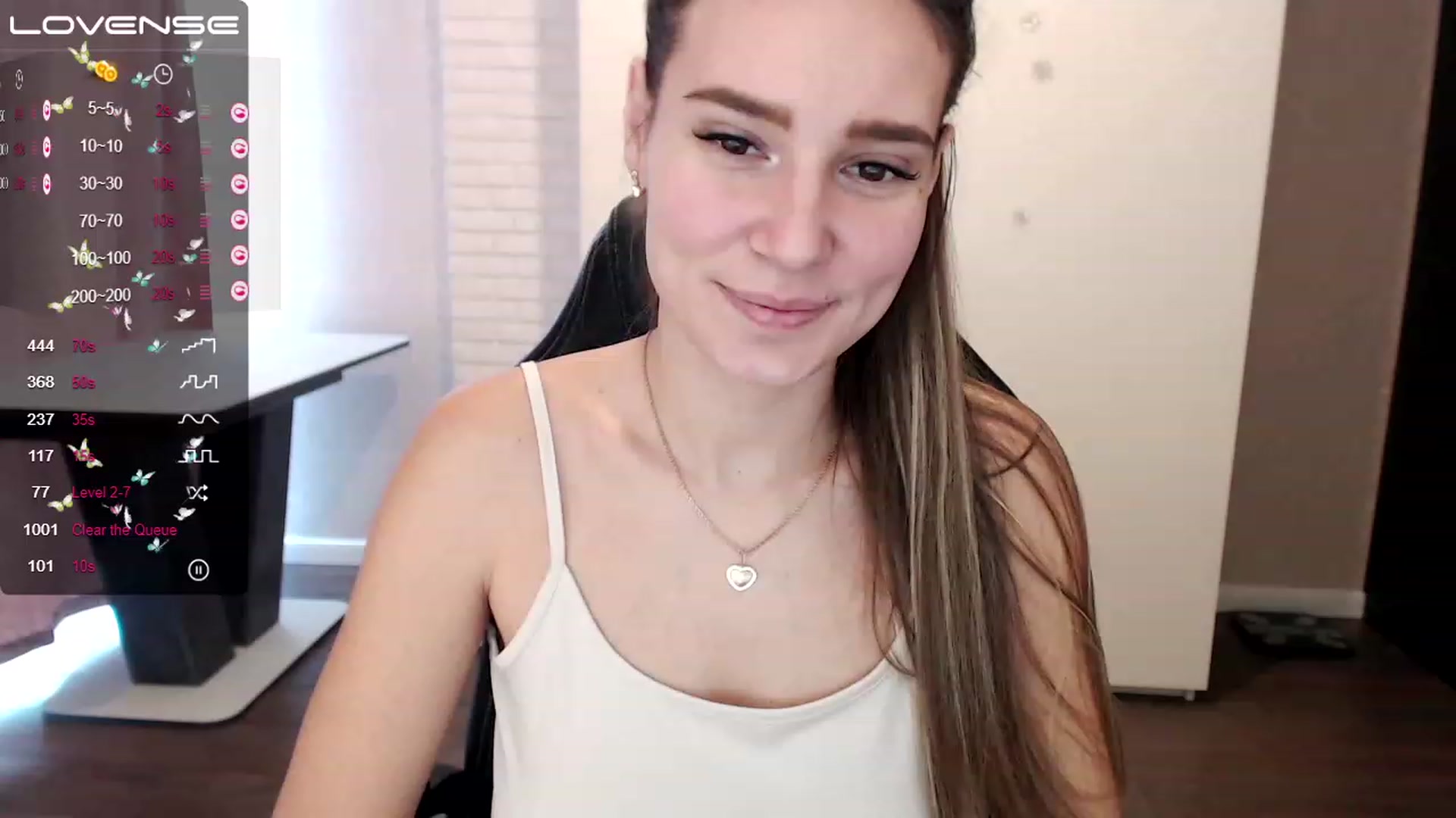 Gallery image thumbnail from HollyMollyy's myfreecams stream on, 02/22/2023, 12:36 image 1 of 20