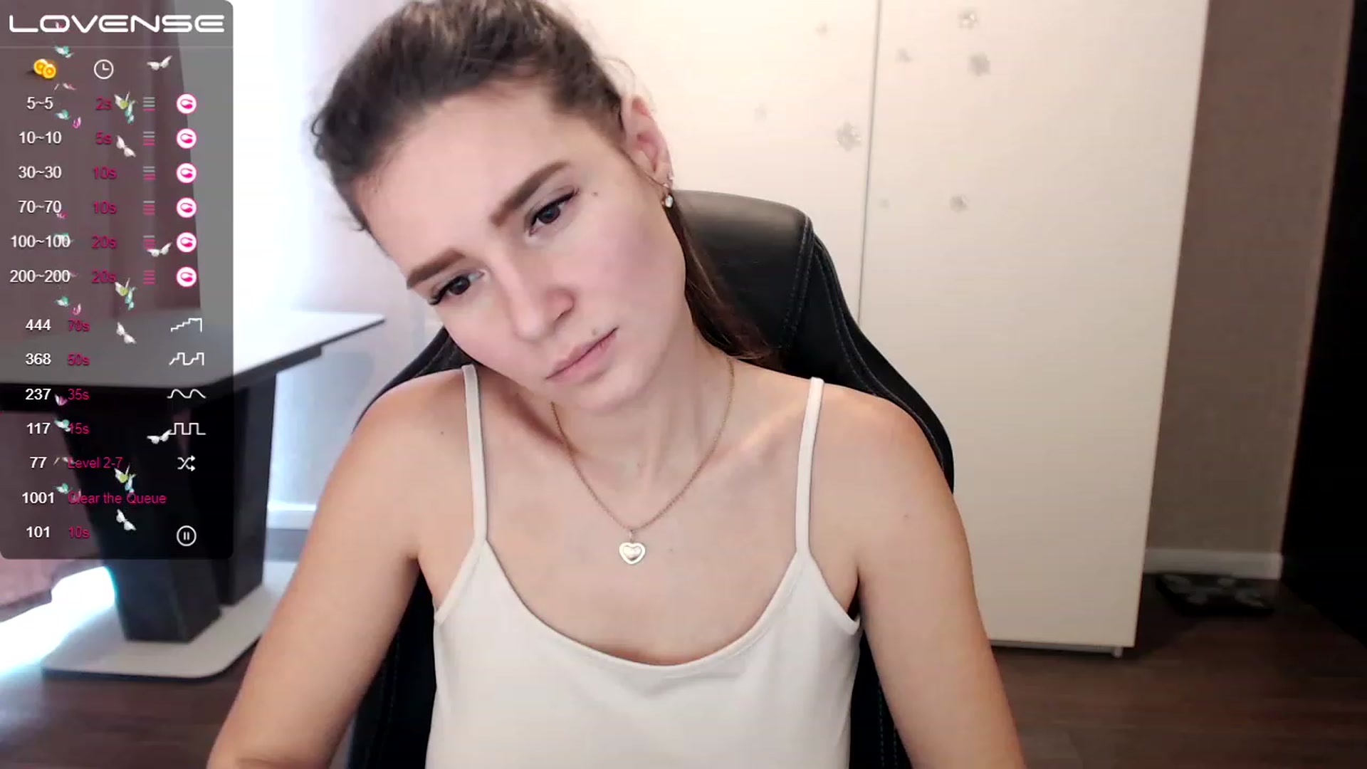 Gallery image thumbnail from HollyMollyy's myfreecams stream on, 02/22/2023, 12:36 image 19 of 20