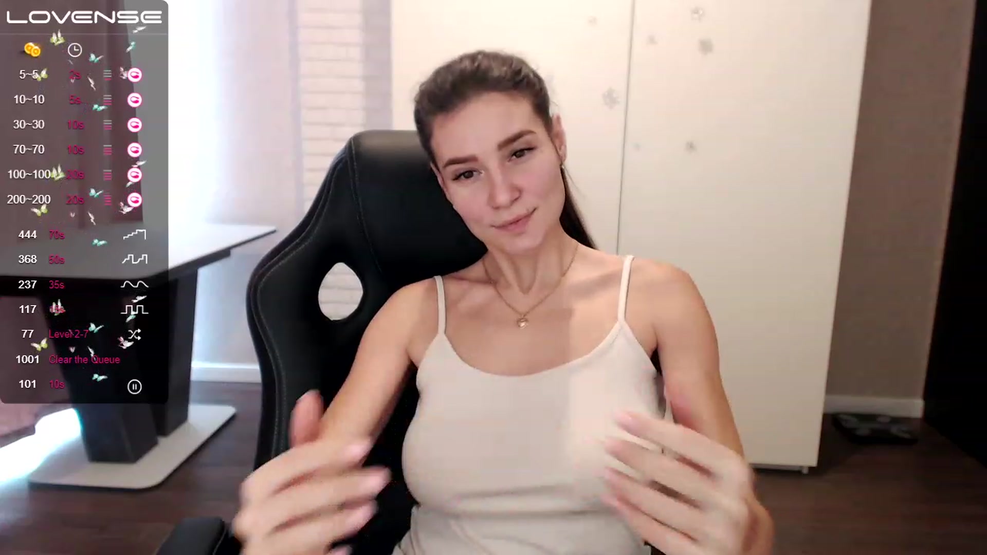 Gallery image thumbnail from HollyMollyy's myfreecams stream on, 02/22/2023, 13:02 image 16 of 20