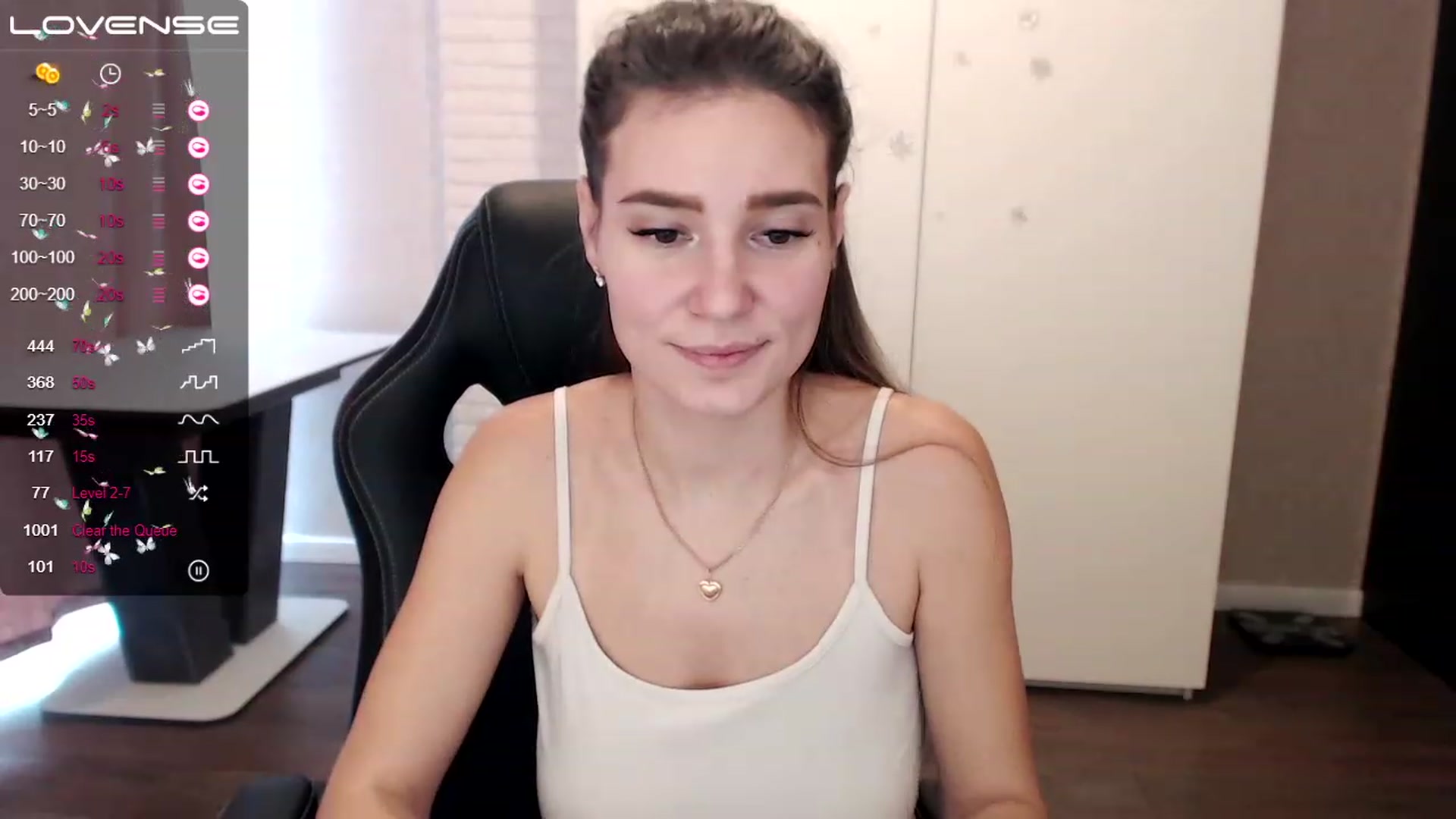 Gallery image thumbnail from HollyMollyy's myfreecams stream on, 02/22/2023, 13:02 image 14 of 20