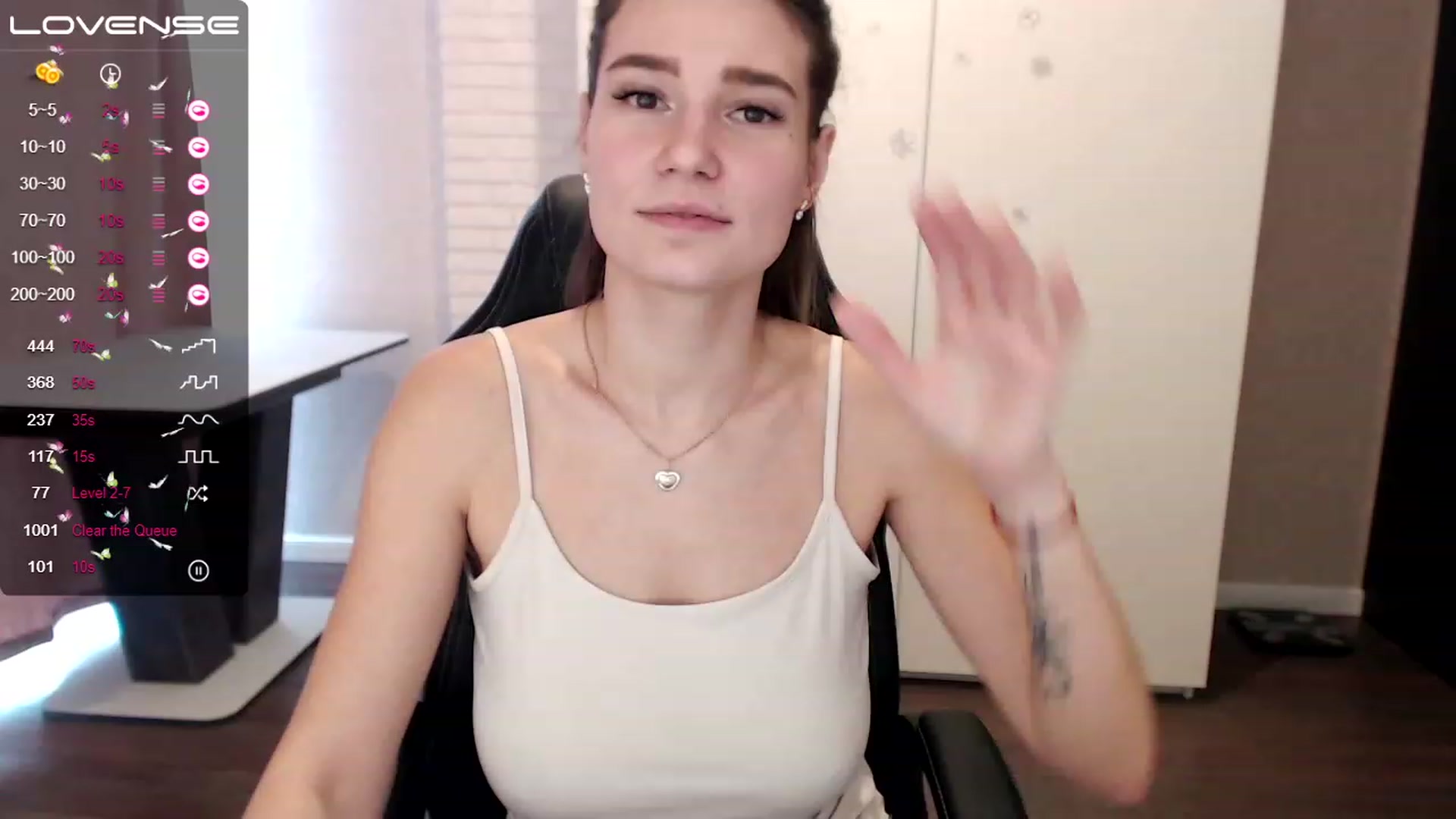 Gallery image thumbnail from HollyMollyy's myfreecams stream on, 02/22/2023, 13:27 image 4 of 20