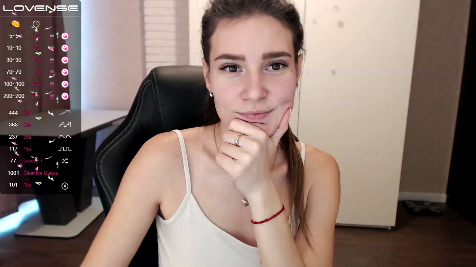 Gallery image thumbnail from HollyMollyy's myfreecams stream on, 02/22/2023, 14:06 image 8 of 20