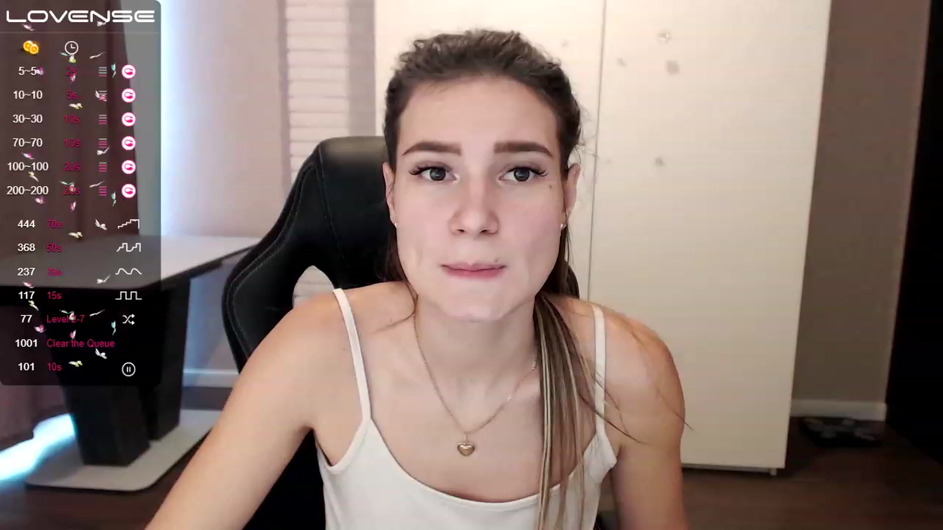 Gallery image thumbnail from HollyMollyy's myfreecams stream on, 02/22/2023, 14:06 image 2 of 20