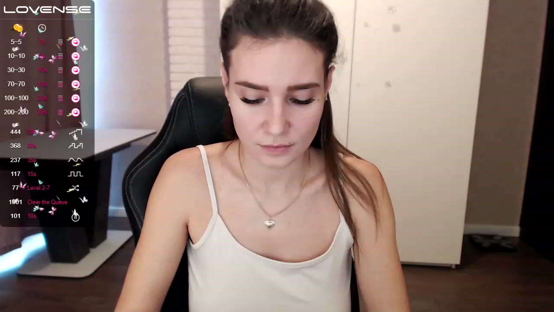Gallery image thumbnail from HollyMollyy's myfreecams stream on, 02/22/2023, 14:06 image 4 of 20