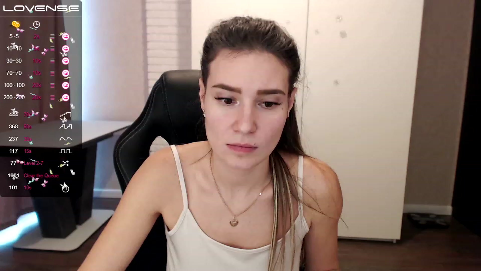 Gallery image thumbnail from HollyMollyy's myfreecams stream on, 02/22/2023, 14:06 image 1 of 20