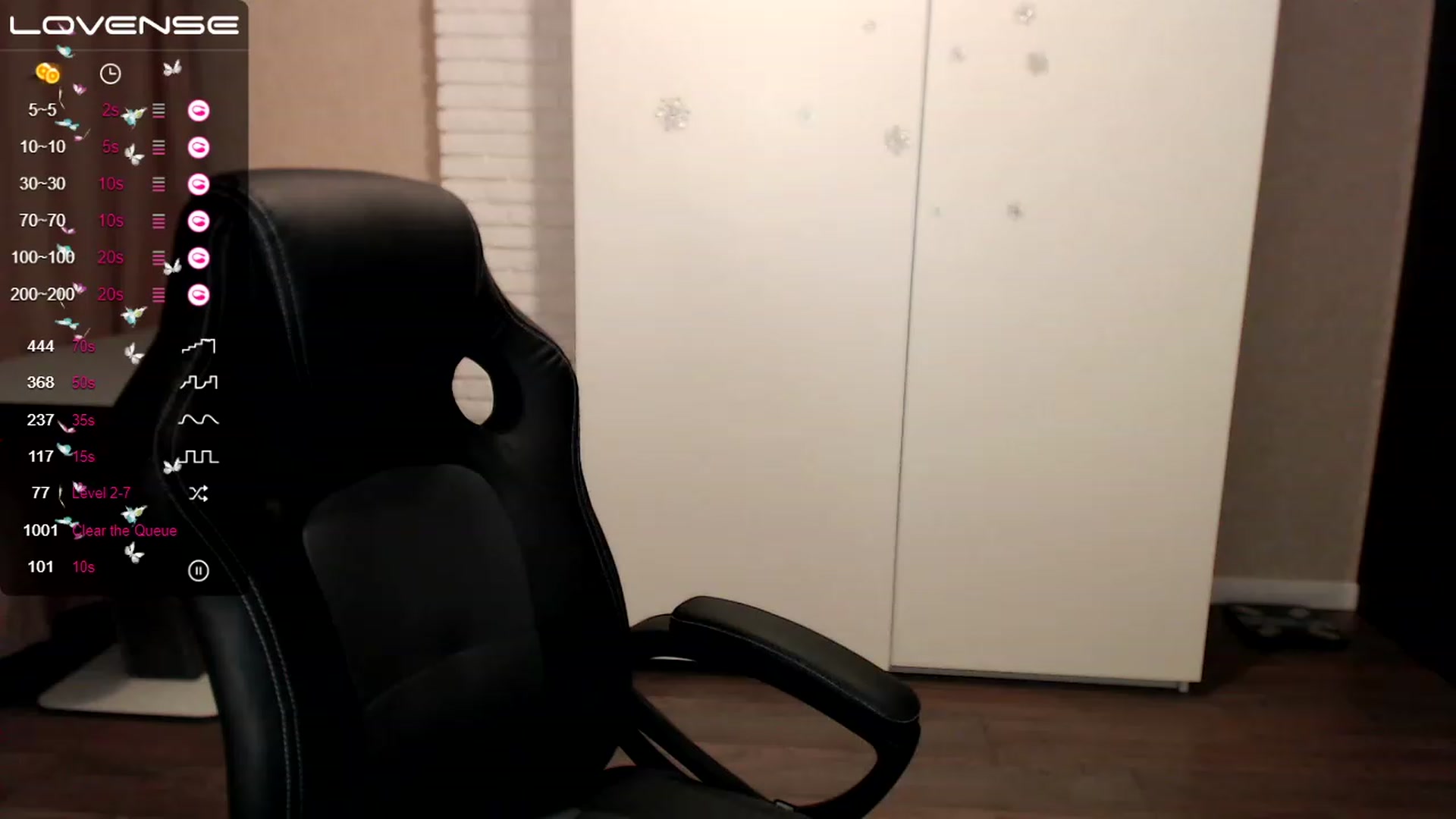 Gallery image thumbnail from HollyMollyy's myfreecams stream on, 02/22/2023, 16:53 image 6 of 20