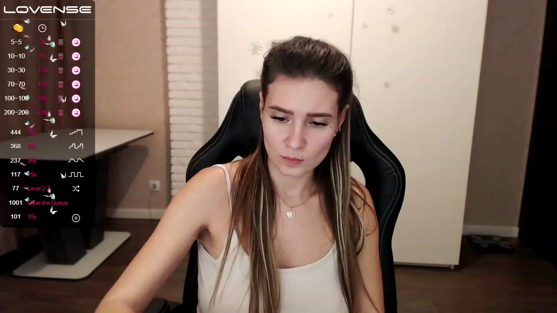 Gallery image thumbnail from HollyMollyy's myfreecams stream on, 02/22/2023, 17:52 image 18 of 20