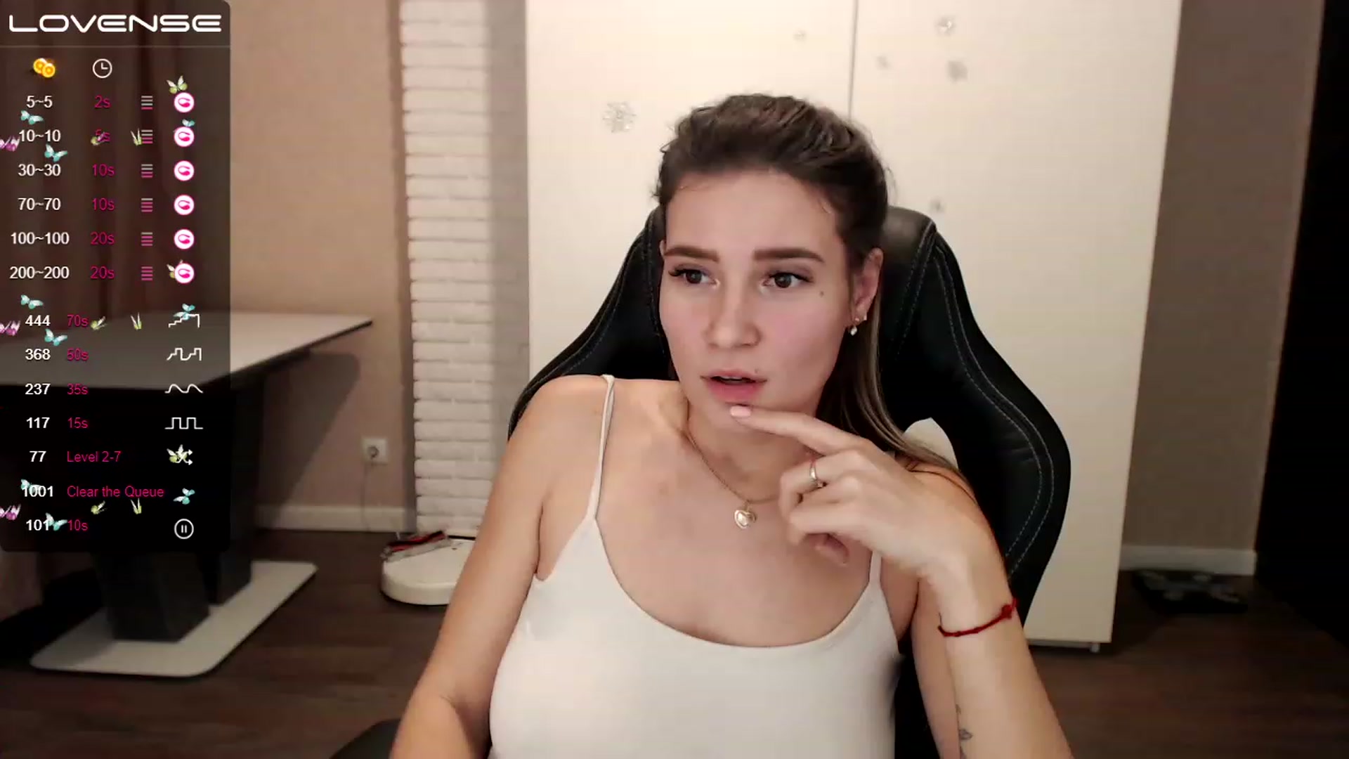 Gallery image thumbnail from HollyMollyy's myfreecams stream on, 02/22/2023, 19:13 image 3 of 20