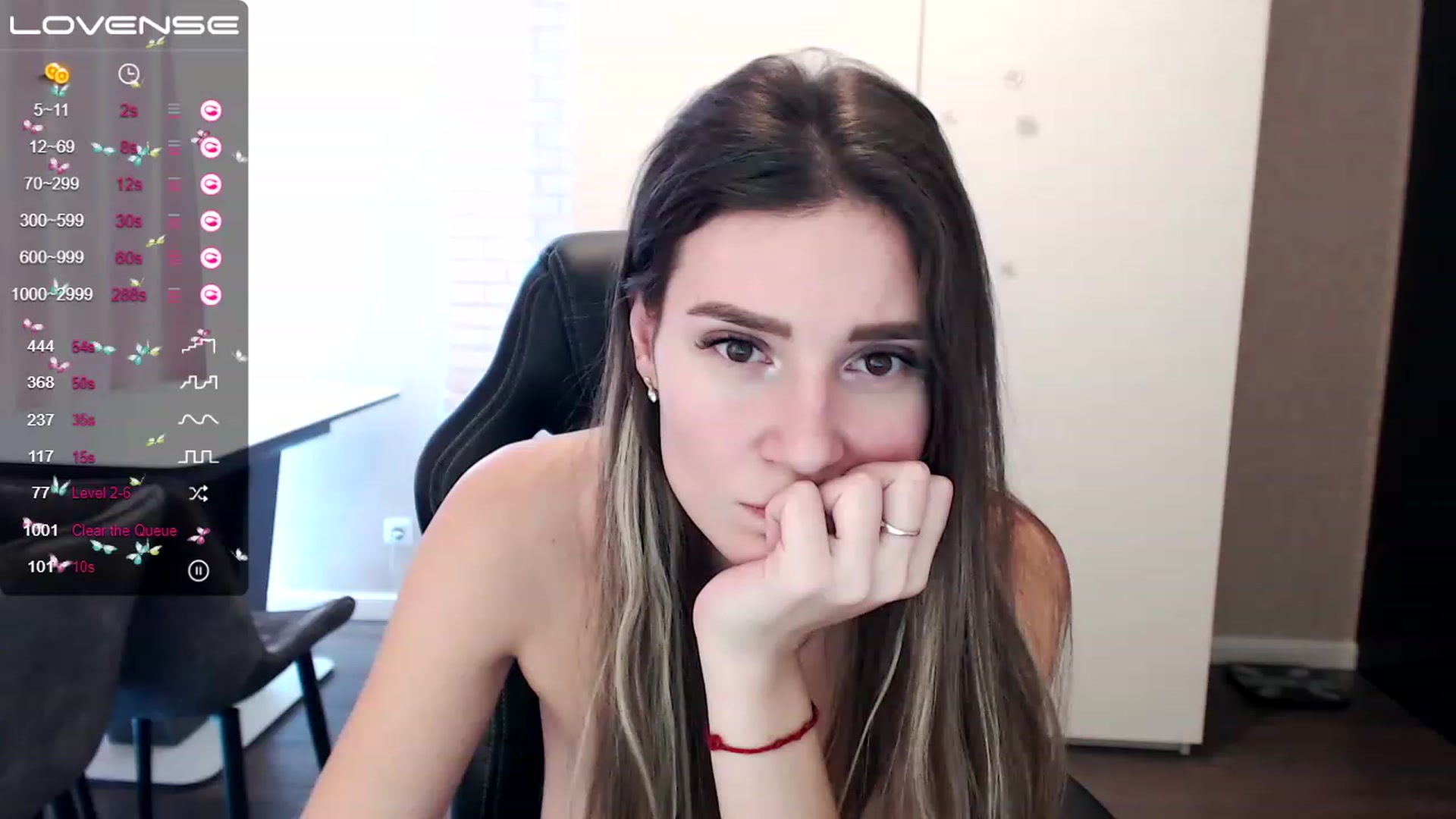 Gallery image thumbnail from HollyMollyy's myfreecams stream on, 02/23/2023, 08:54 image 13 of 20
