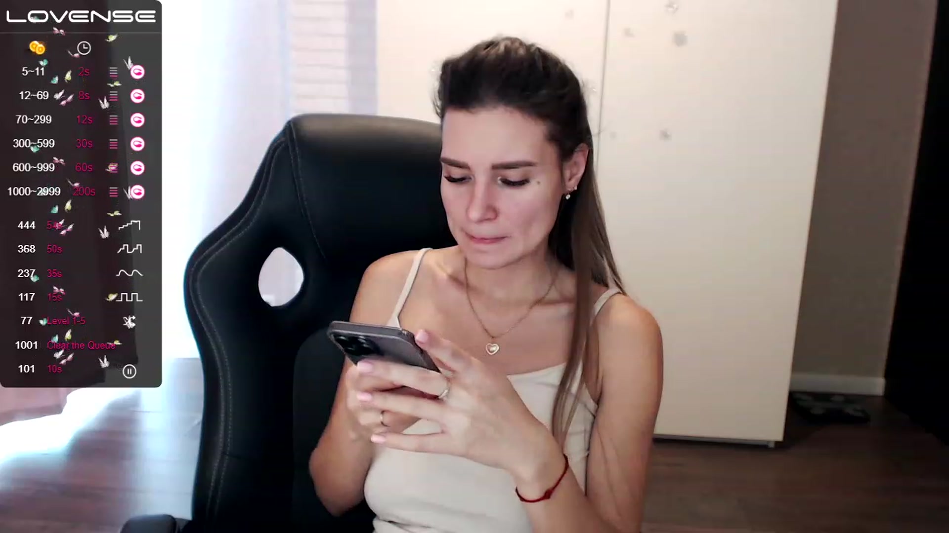 Gallery image thumbnail from HollyMollyy's myfreecams stream on, 02/24/2023, 12:46 image 16 of 20