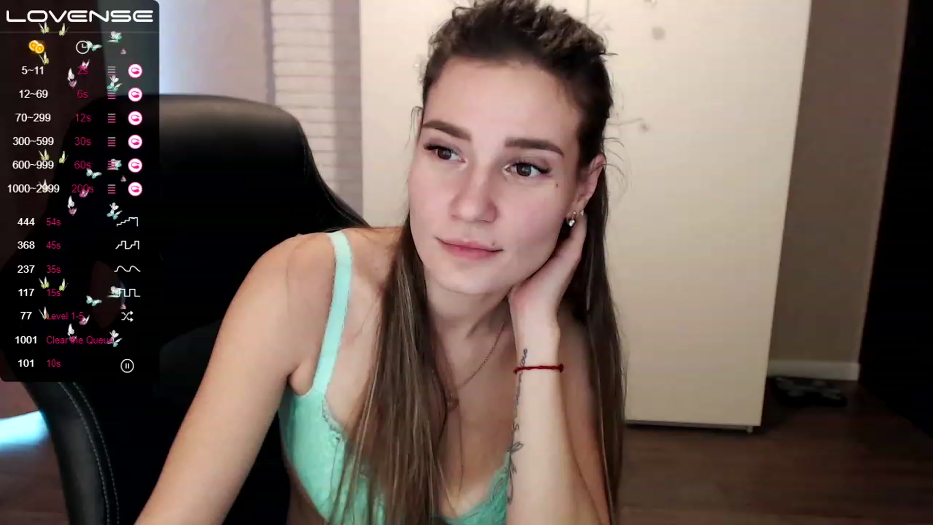 Gallery image thumbnail from HollyMollyy's myfreecams stream on, 03/01/2023, 05:44 image 9 of 20