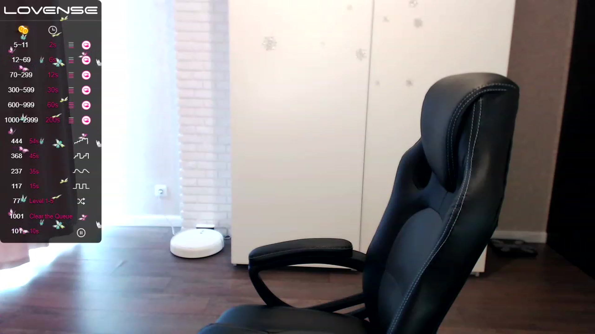Gallery image thumbnail from HollyMollyy's myfreecams stream on, 03/01/2023, 13:11 image 16 of 20