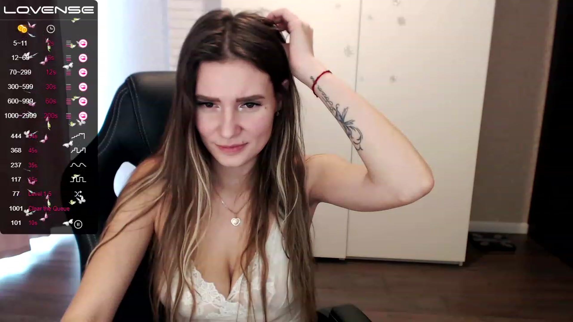 Gallery image thumbnail from HollyMollyy's myfreecams stream on, 03/02/2023, 05:41 image 19 of 20