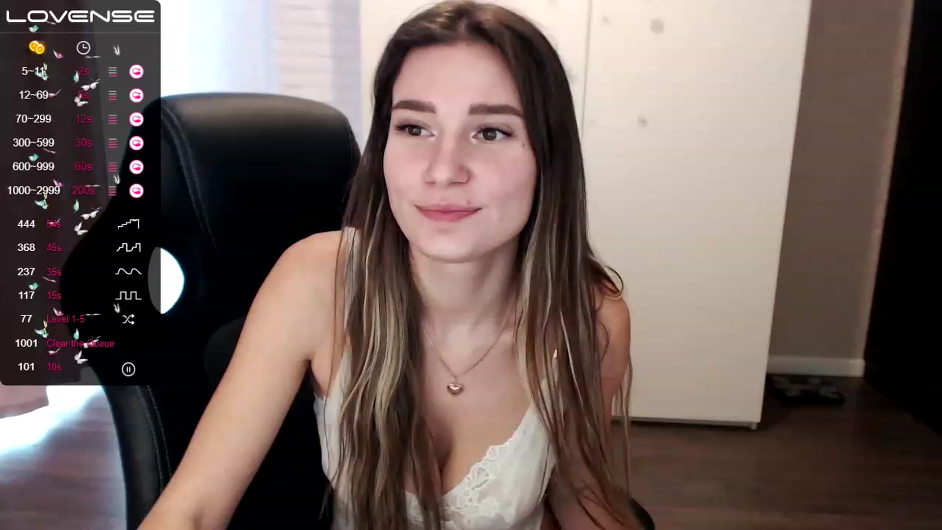 Gallery image thumbnail from HollyMollyy's myfreecams stream on, 03/02/2023, 06:55 image 3 of 20