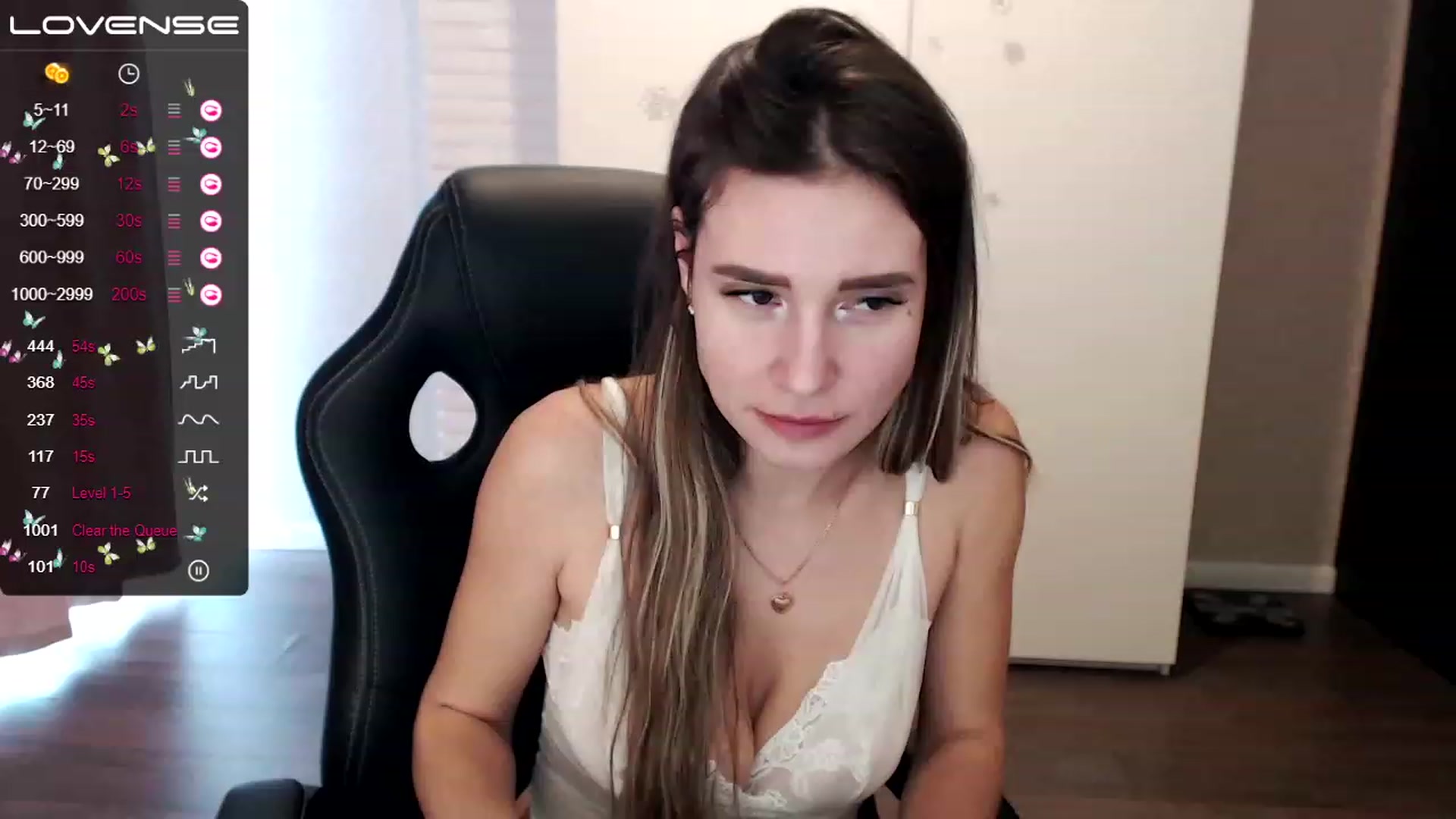 Gallery image thumbnail from HollyMollyy's myfreecams stream on, 03/02/2023, 06:55 image 1 of 20