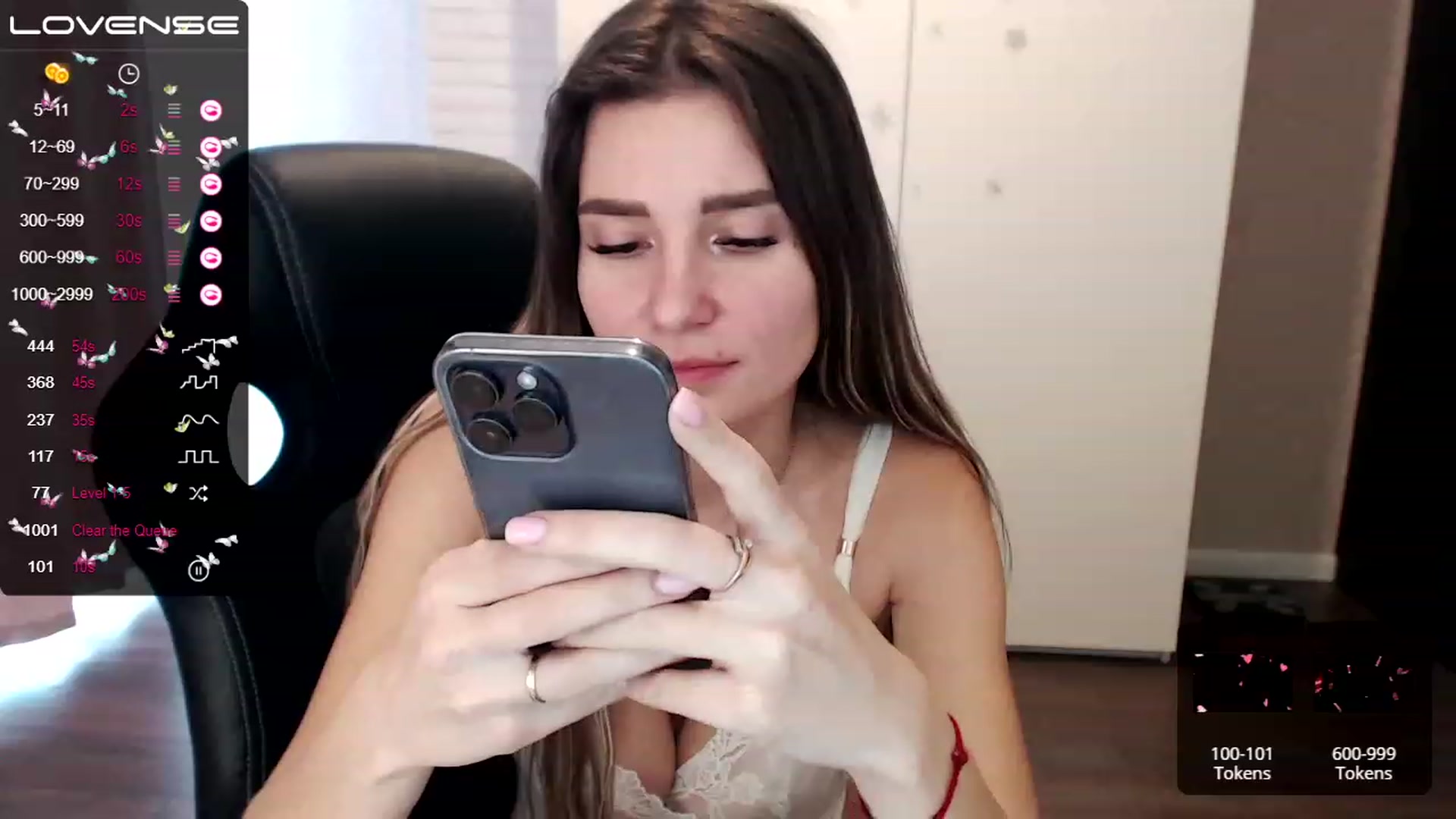 Gallery image thumbnail from HollyMollyy's myfreecams stream on, 03/02/2023, 06:55 image 4 of 20