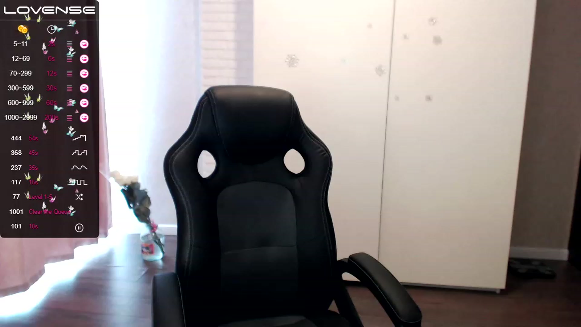 Gallery image thumbnail from HollyMollyy's myfreecams stream on, 03/10/2023, 07:22 image 20 of 20