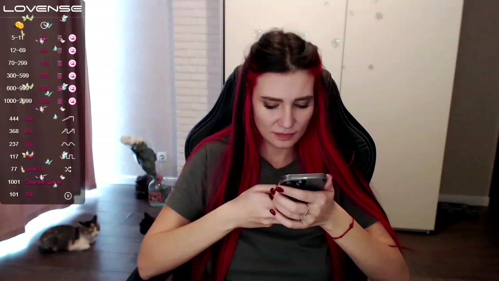 Gallery image thumbnail from HollyMollyy's myfreecams stream on, 03/11/2023, 11:19 image 1 of 20