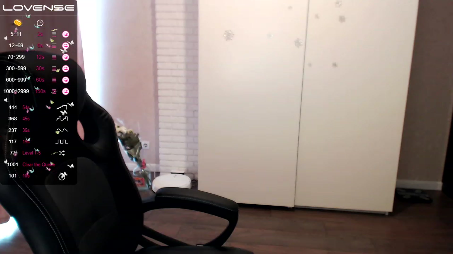 Gallery image thumbnail from HollyMollyy's myfreecams stream on, 03/12/2023, 10:13 image 7 of 20