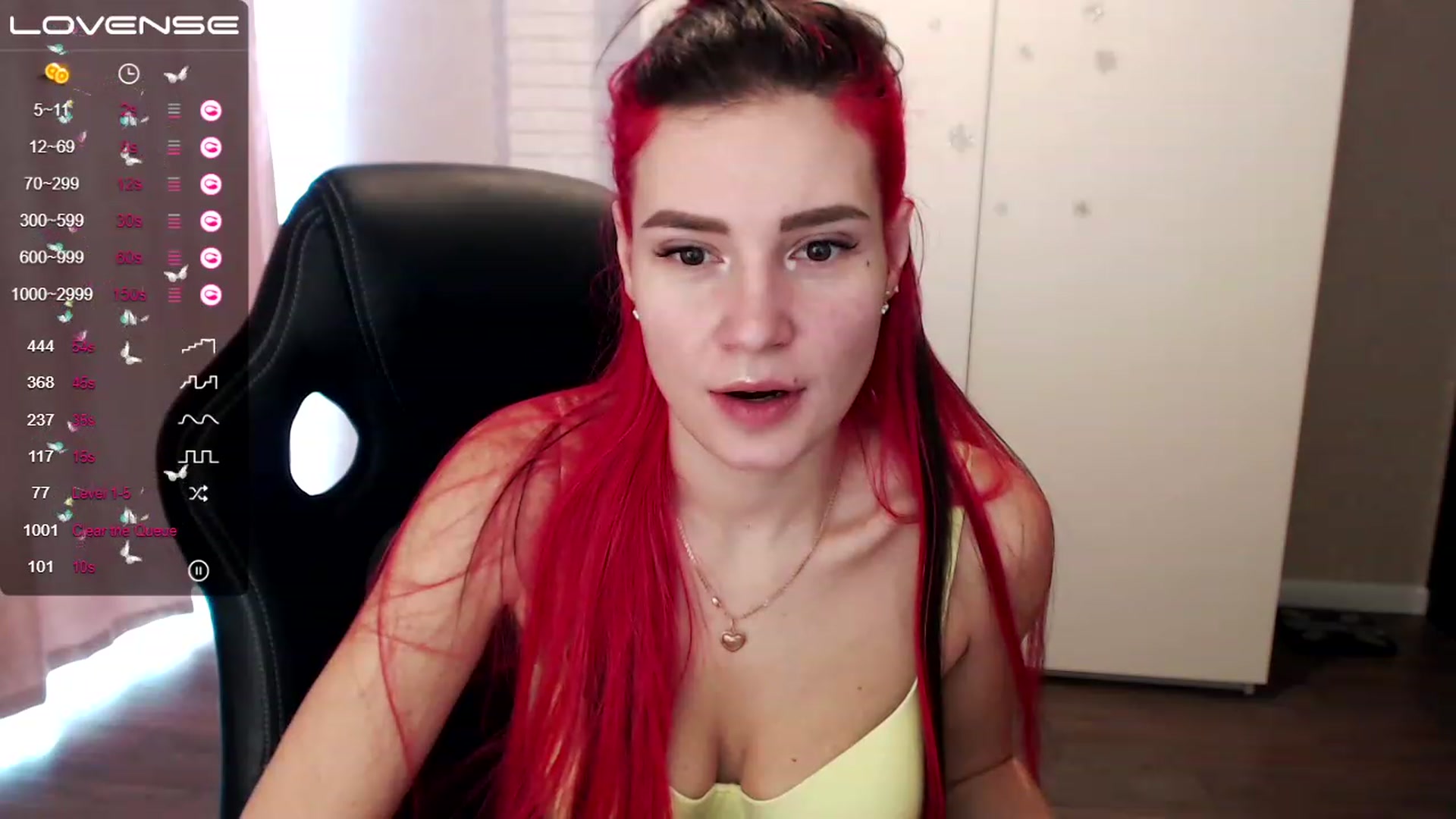Gallery image thumbnail from HollyMollyy's myfreecams stream on, 03/12/2023, 10:13 image 18 of 20