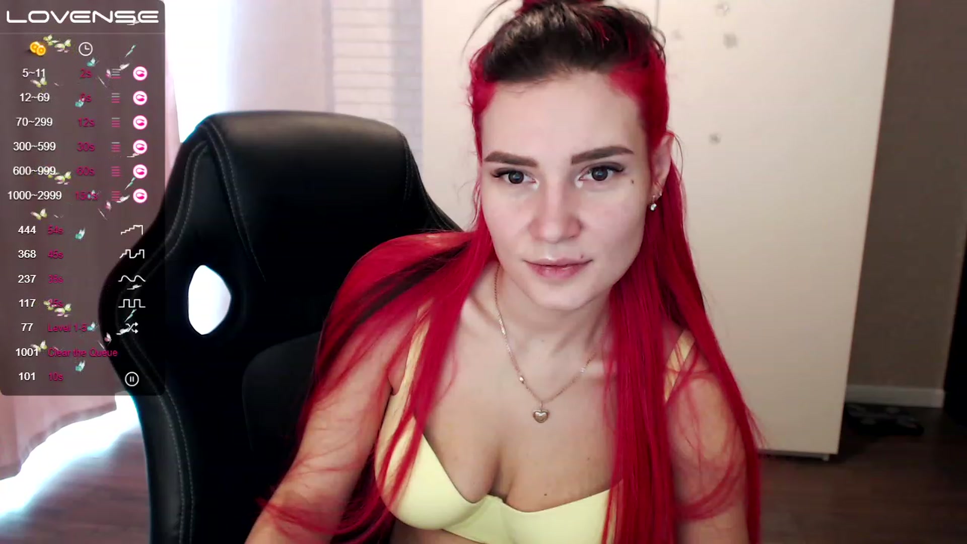 Gallery image thumbnail from HollyMollyy's myfreecams stream on, 03/12/2023, 10:13 image 13 of 20