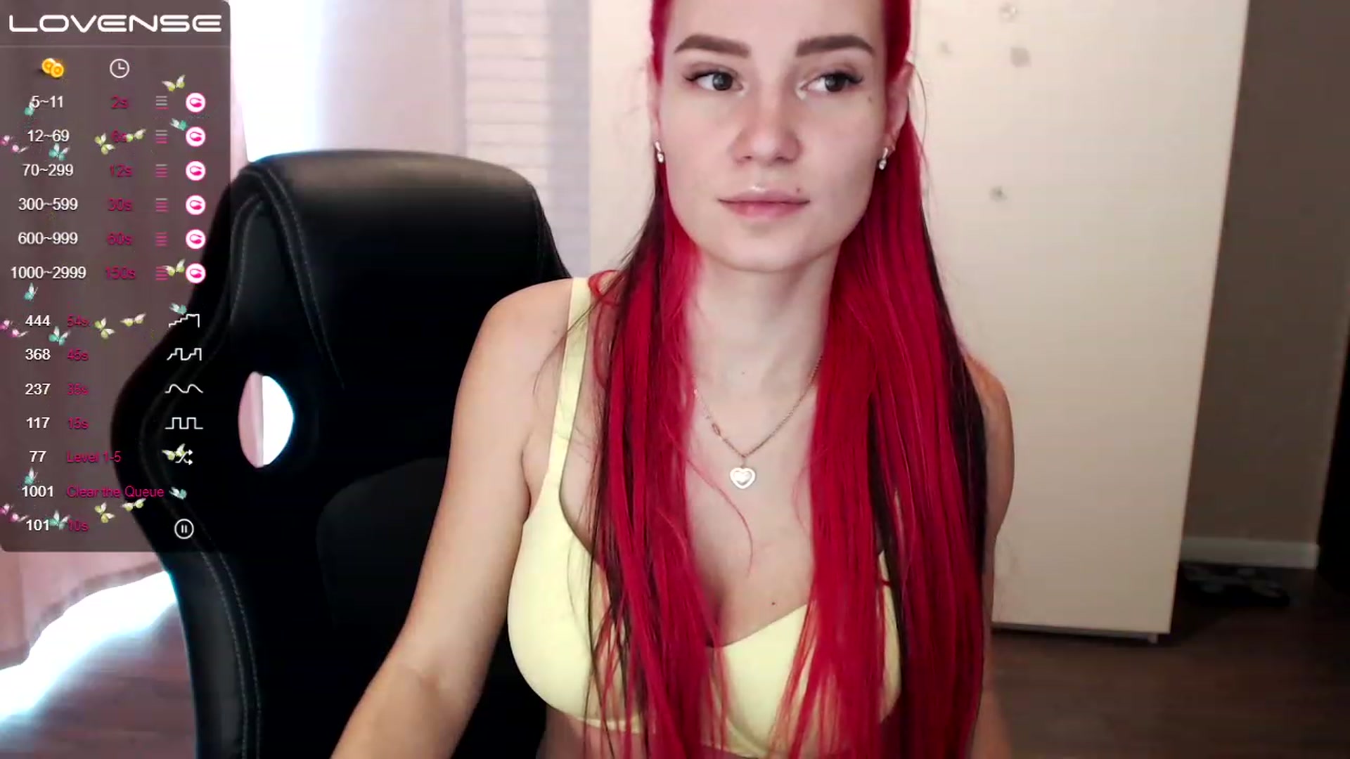 Gallery image thumbnail from HollyMollyy's myfreecams stream on, 03/12/2023, 10:13 image 12 of 20