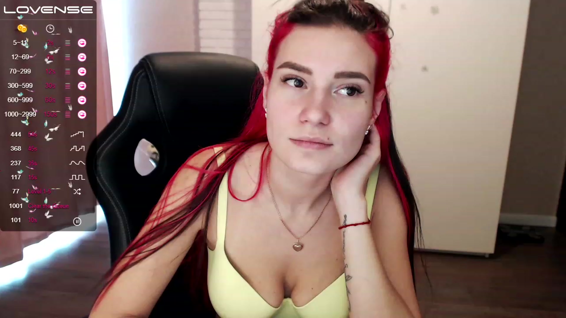 Gallery image thumbnail from HollyMollyy's myfreecams stream on, 03/12/2023, 13:54 image 13 of 20