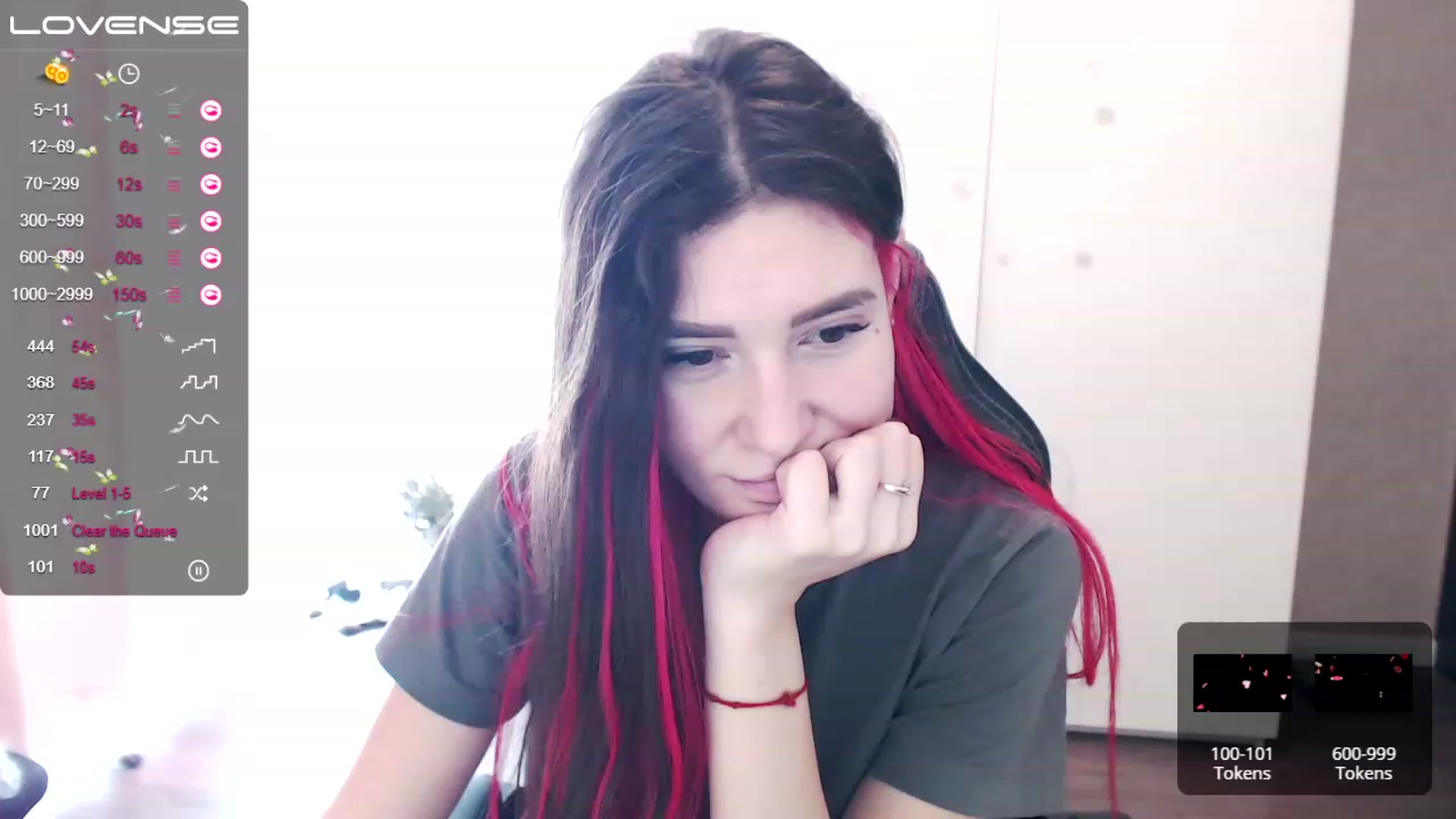 Gallery image thumbnail from HollyMollyy's myfreecams stream on, 03/14/2023, 06:25 image 2 of 20