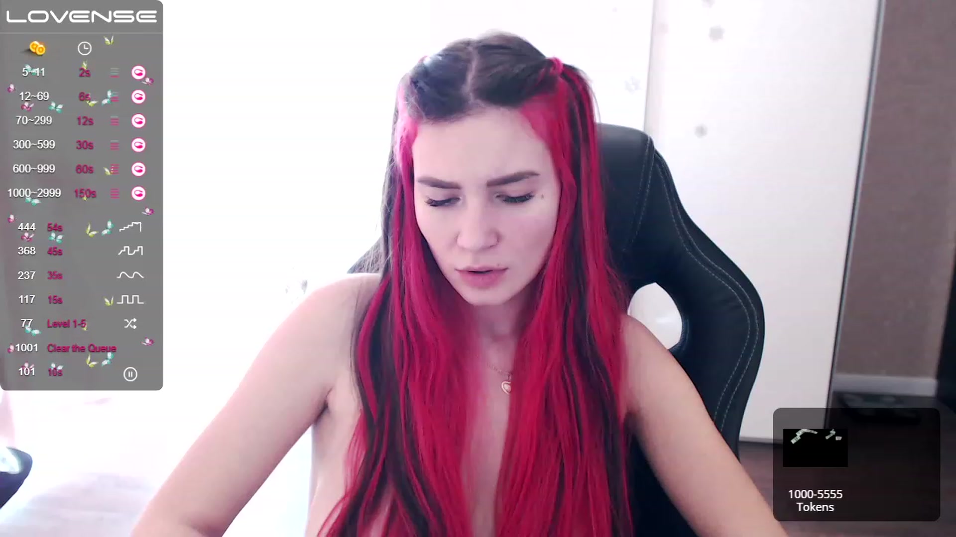 Gallery image thumbnail from HollyMollyy's myfreecams stream on, 03/14/2023, 08:33 image 8 of 20