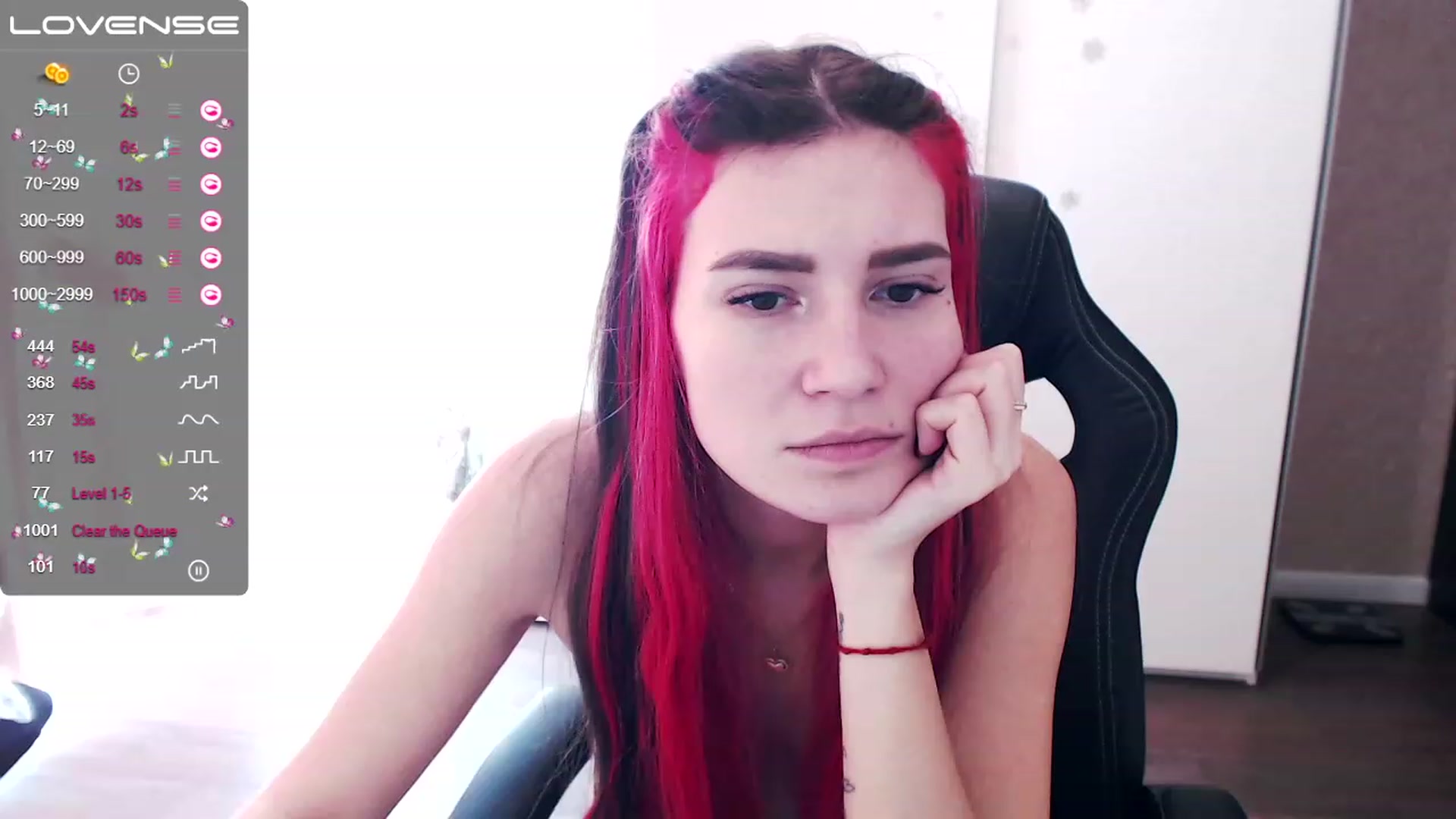 Gallery image thumbnail from HollyMollyy's myfreecams stream on, 03/14/2023, 08:33 image 16 of 20