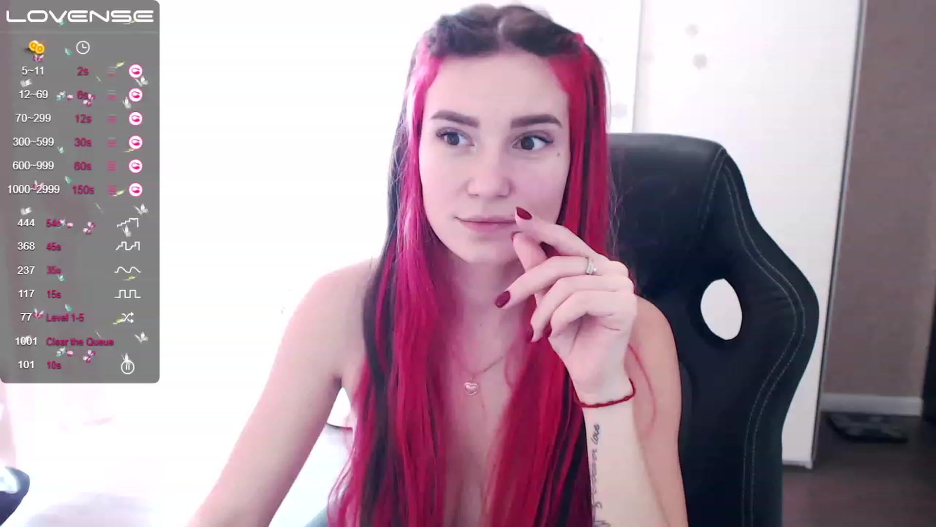 Gallery image thumbnail from HollyMollyy's myfreecams stream on, 03/14/2023, 08:33 image 4 of 20