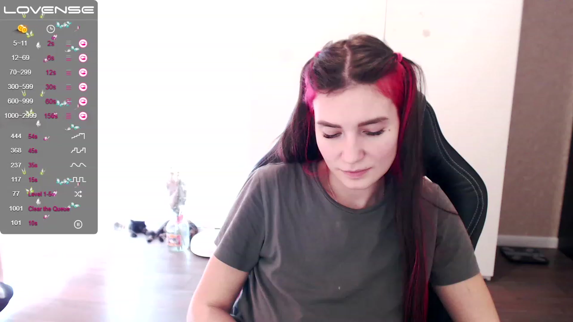 Gallery image thumbnail from HollyMollyy's myfreecams stream on, 03/14/2023, 10:38 image 4 of 20