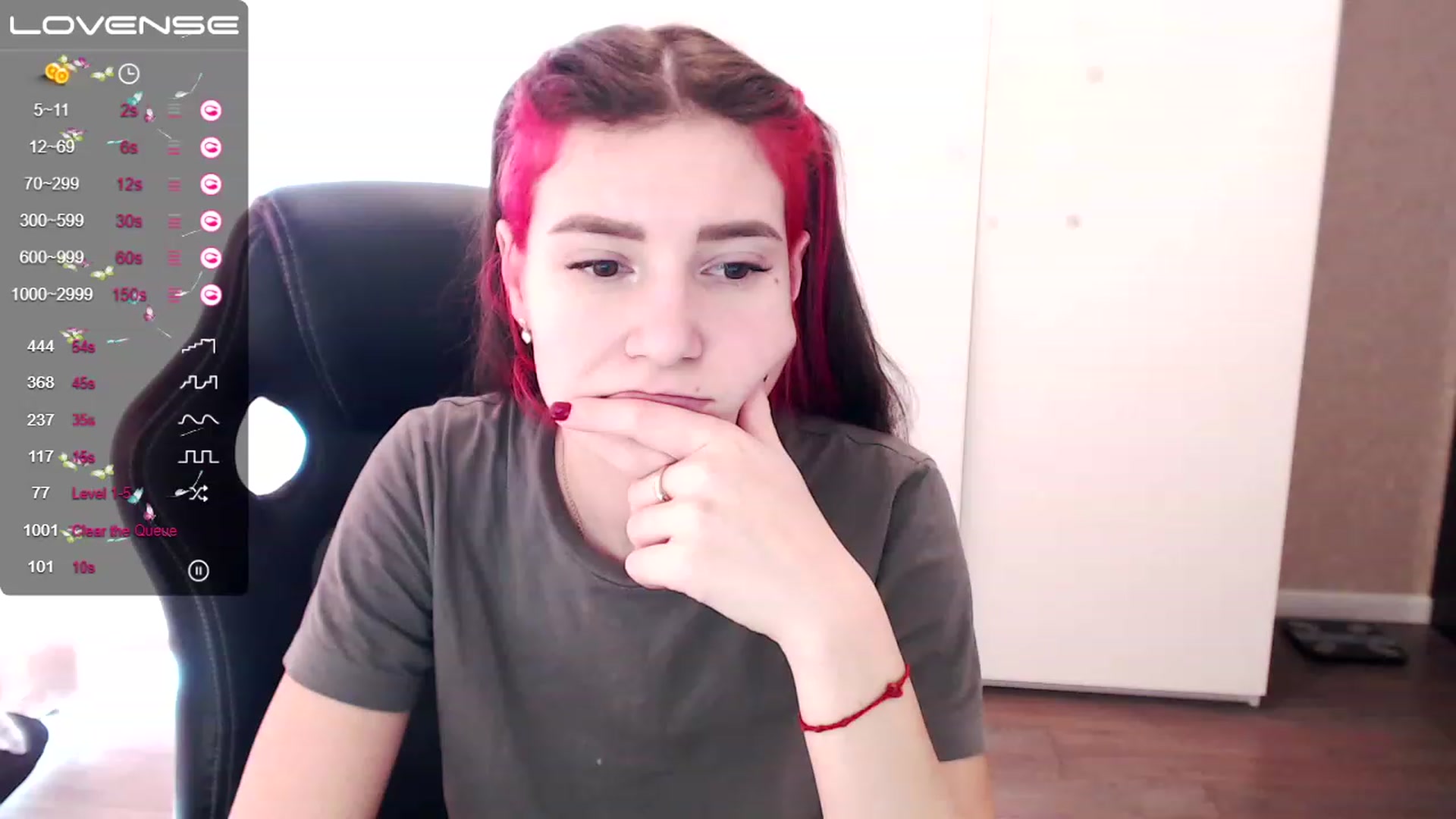 Gallery image thumbnail from HollyMollyy's myfreecams stream on, 03/14/2023, 10:38 image 2 of 20