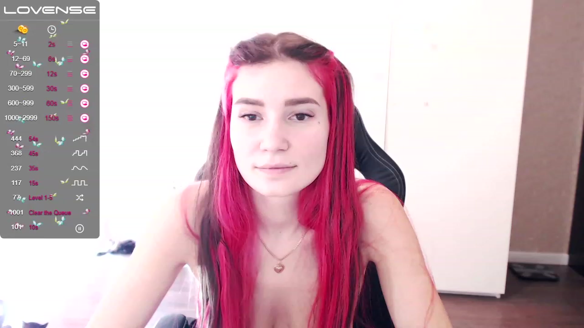 Gallery image thumbnail from HollyMollyy's myfreecams stream on, 03/14/2023, 11:48 image 7 of 20