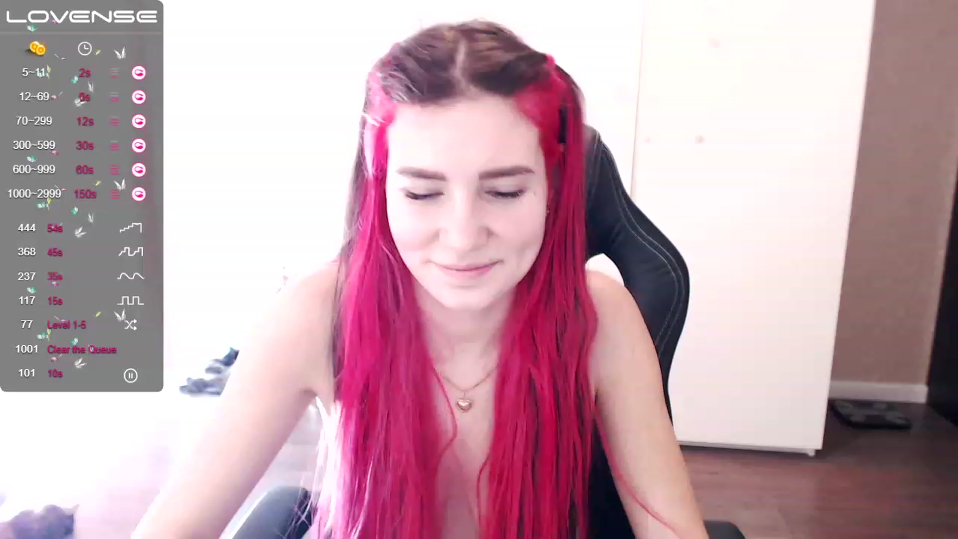 Gallery image thumbnail from HollyMollyy's myfreecams stream on, 03/14/2023, 11:48 image 18 of 20
