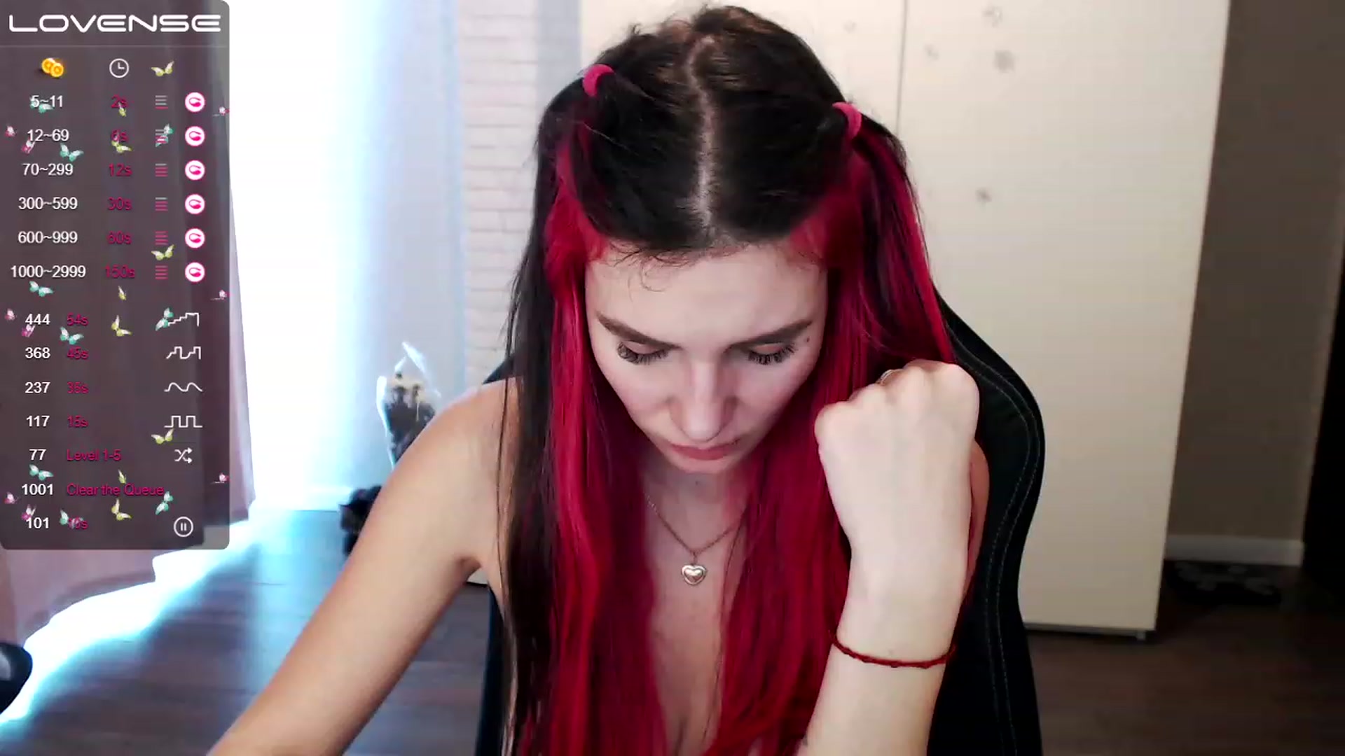 Gallery image thumbnail from HollyMollyy's myfreecams stream on, 03/14/2023, 12:16 image 15 of 20