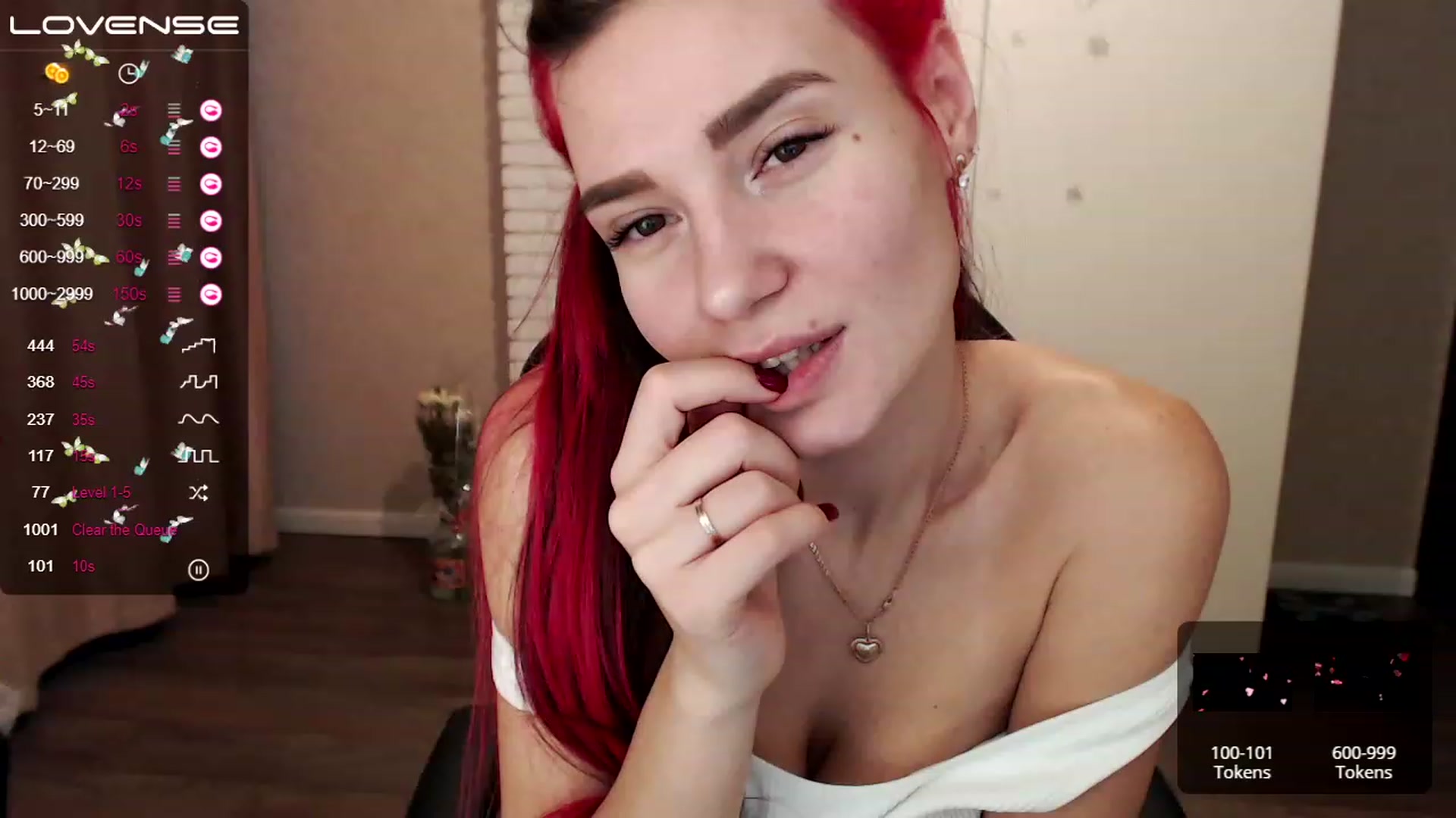 Gallery image thumbnail from HollyMollyy's myfreecams stream on, 03/15/2023, 03:08 image 9 of 20